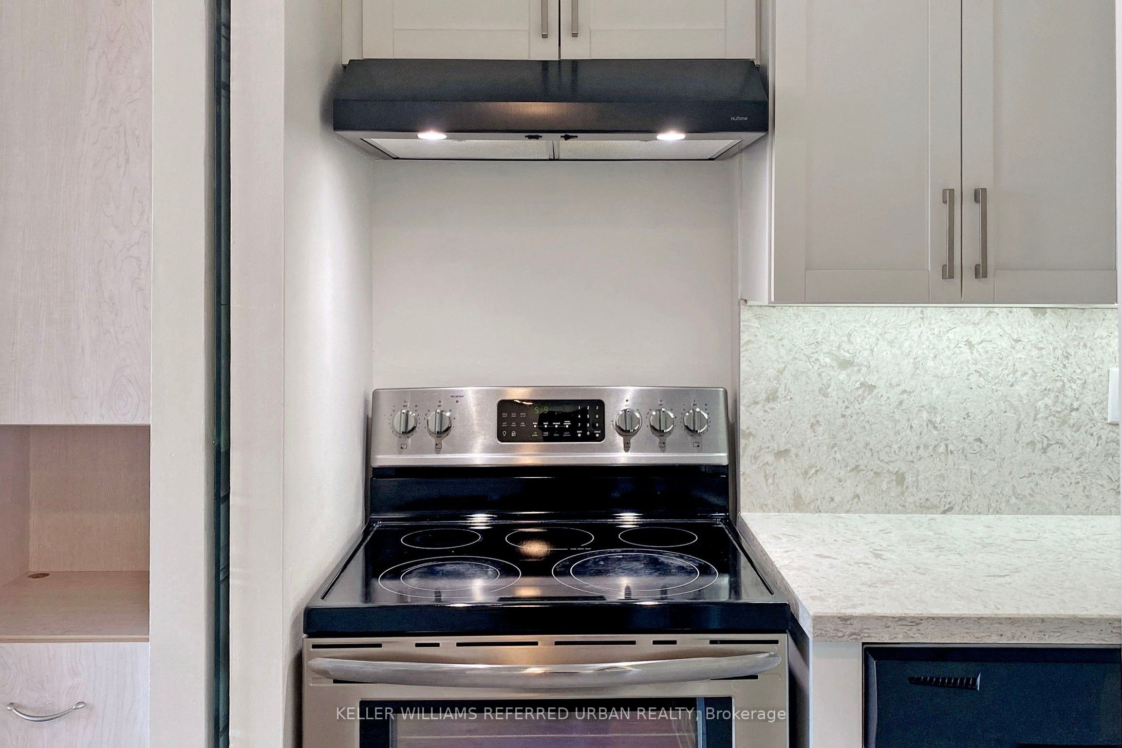 705 King Street W 1909 Property Photo 11