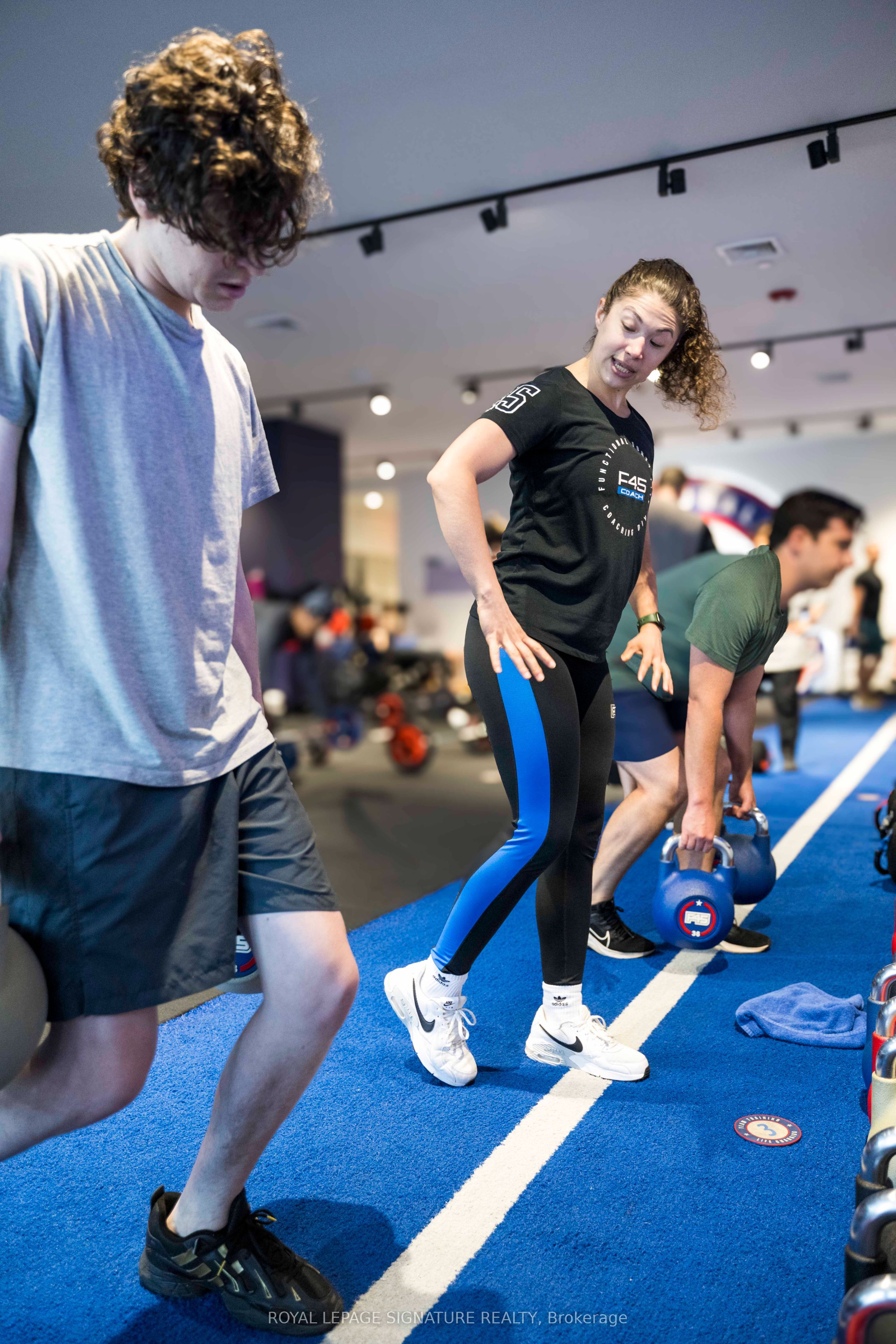 1 St Clair Avenue E 5 Property Photo 7