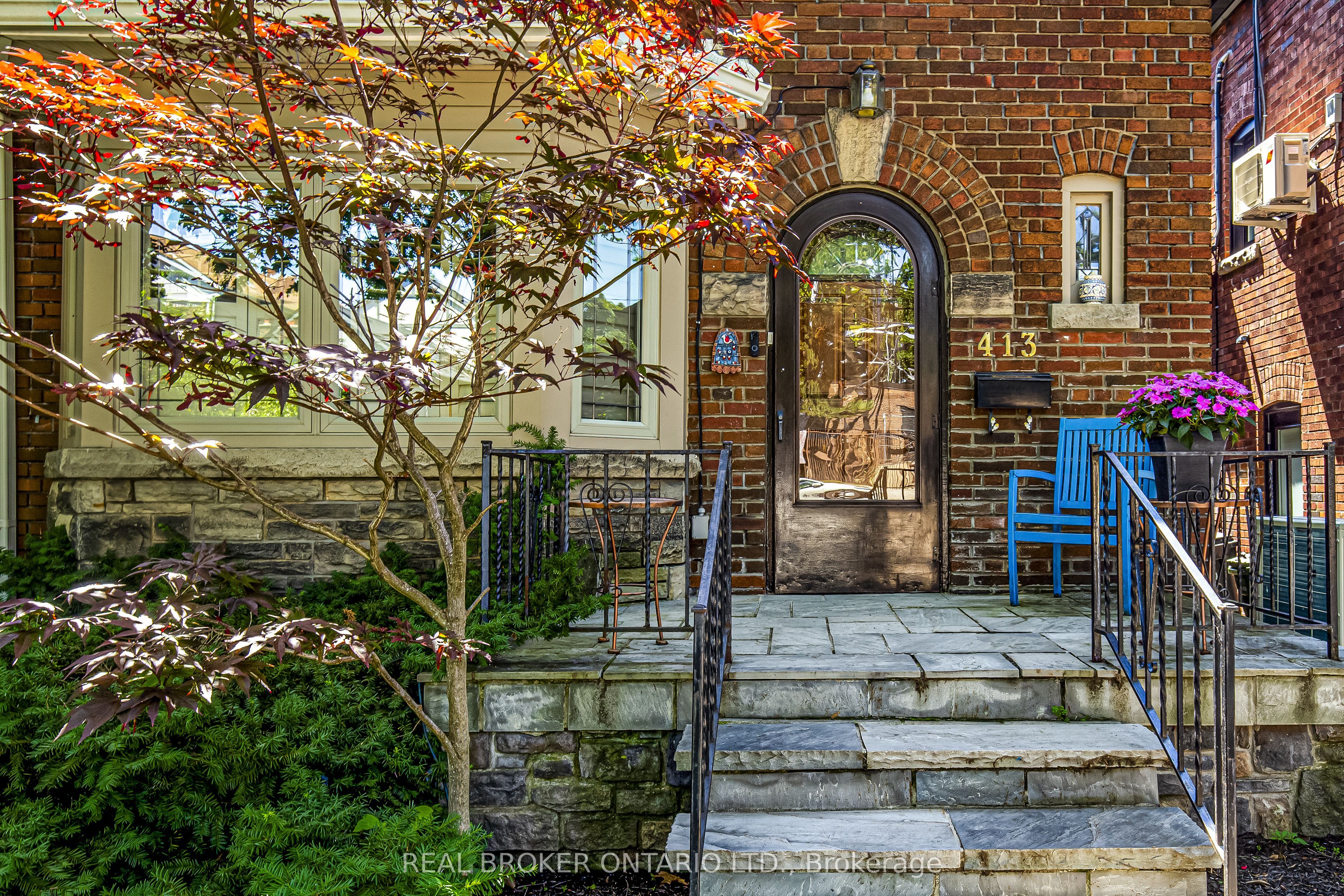 413 Roselawn Avenue Property Photo 4