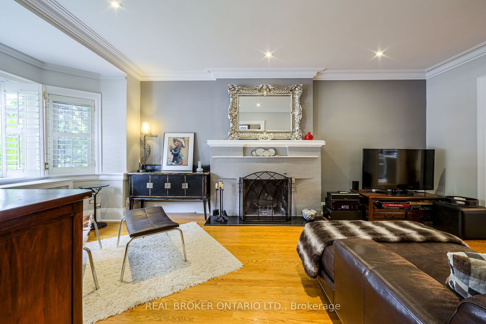 413 Roselawn Avenue Property Photo 6