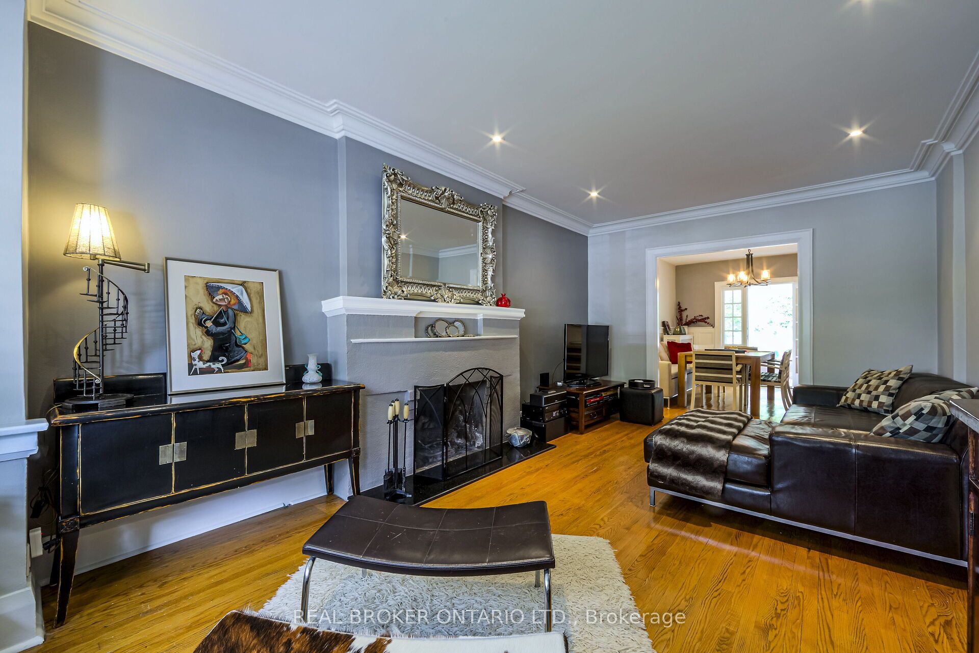 413 Roselawn Avenue Property Photo 9