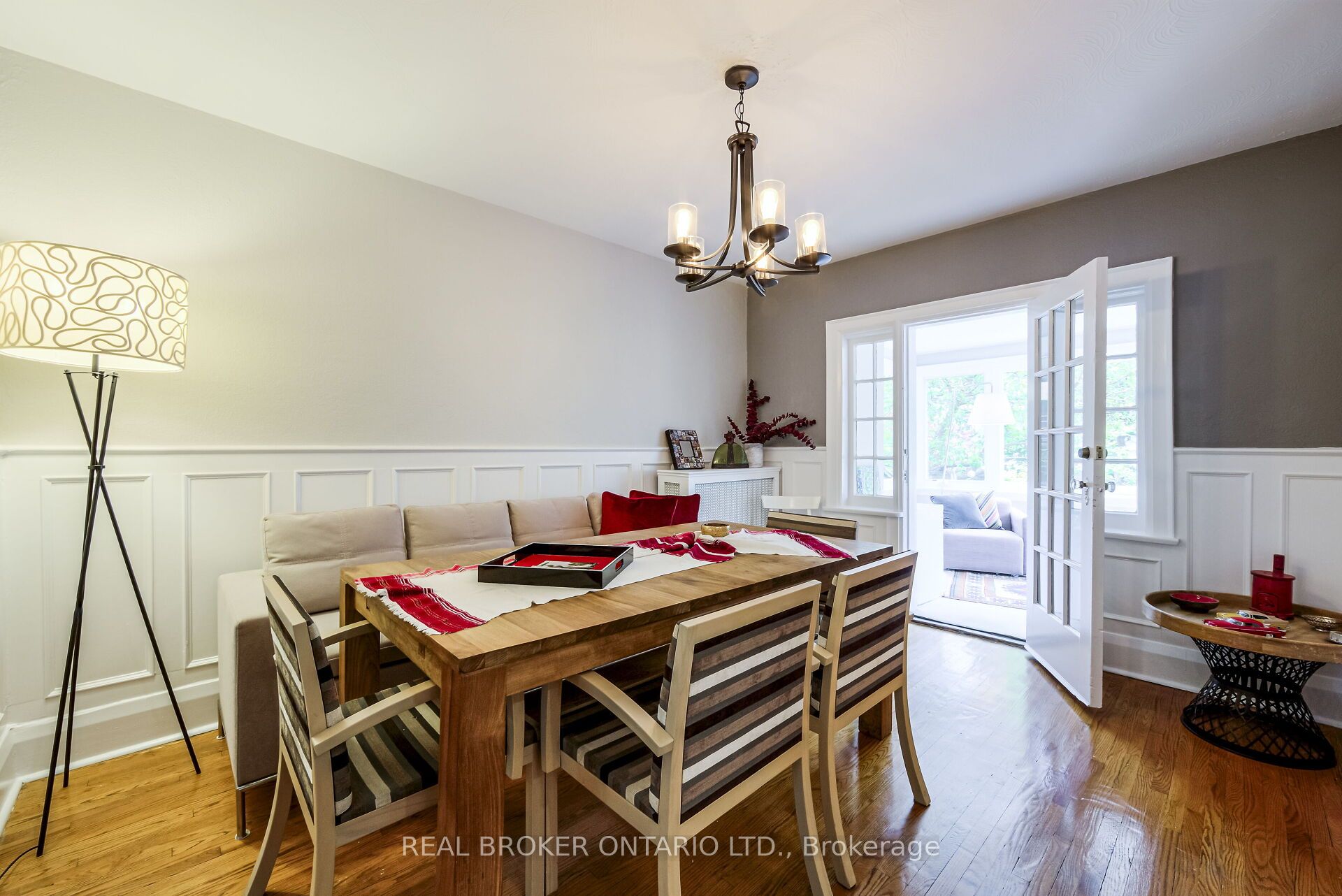 413 Roselawn Avenue Property Photo 13