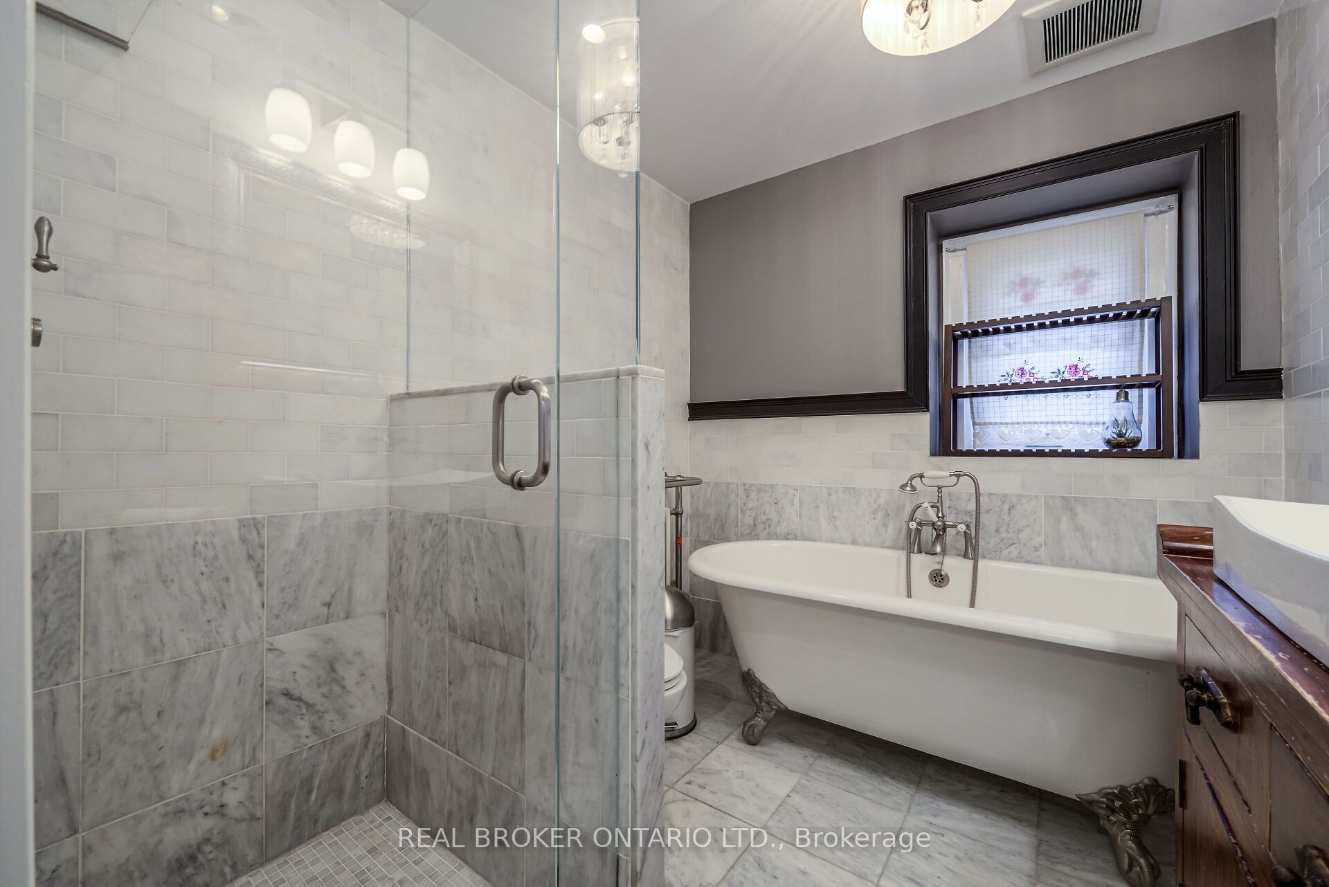 413 Roselawn Avenue Property Photo 30