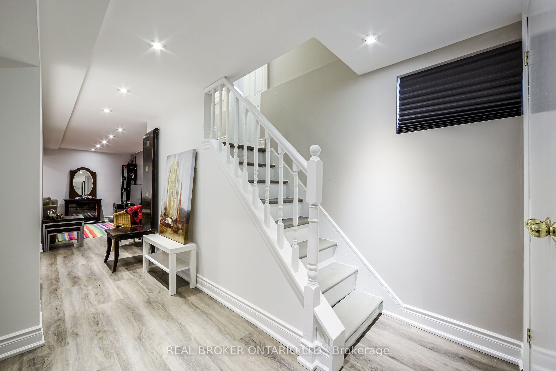 413 Roselawn Avenue Property Photo 31