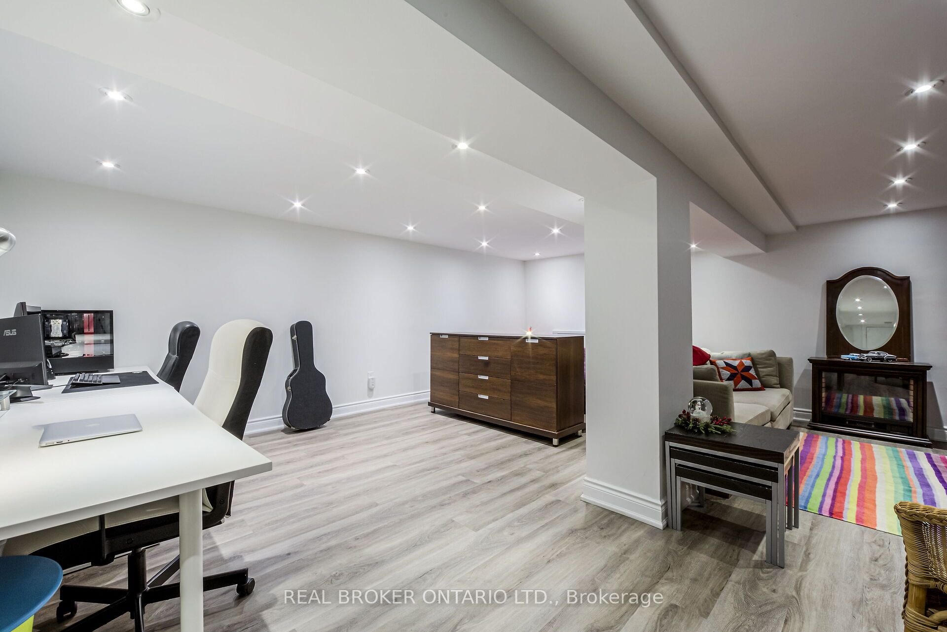 413 Roselawn Avenue Property Photo 33
