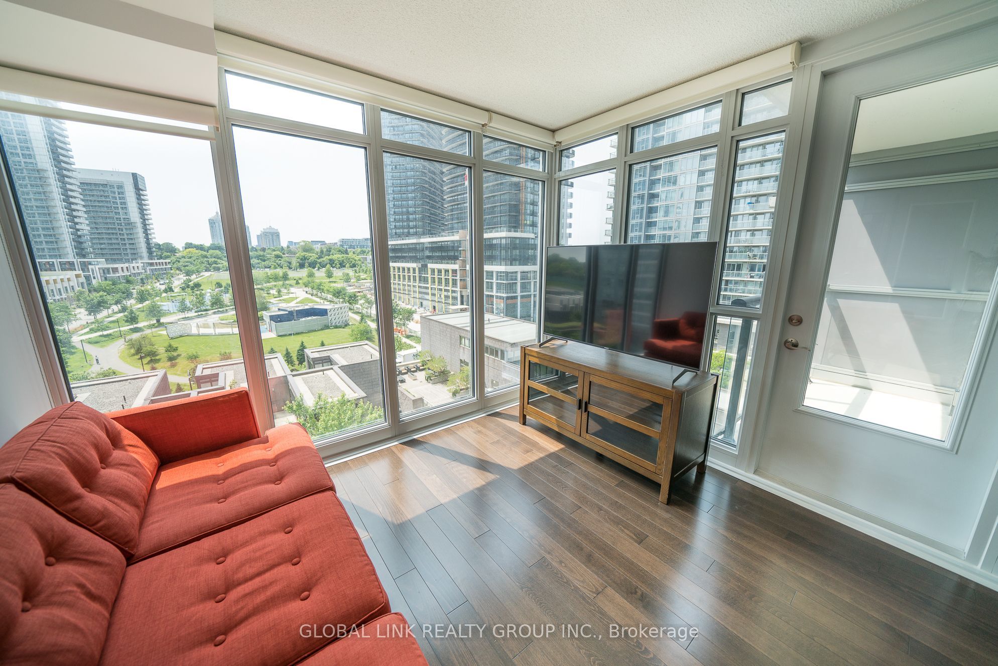 #915 - 121 Mcmahon Drive Property Photo 1