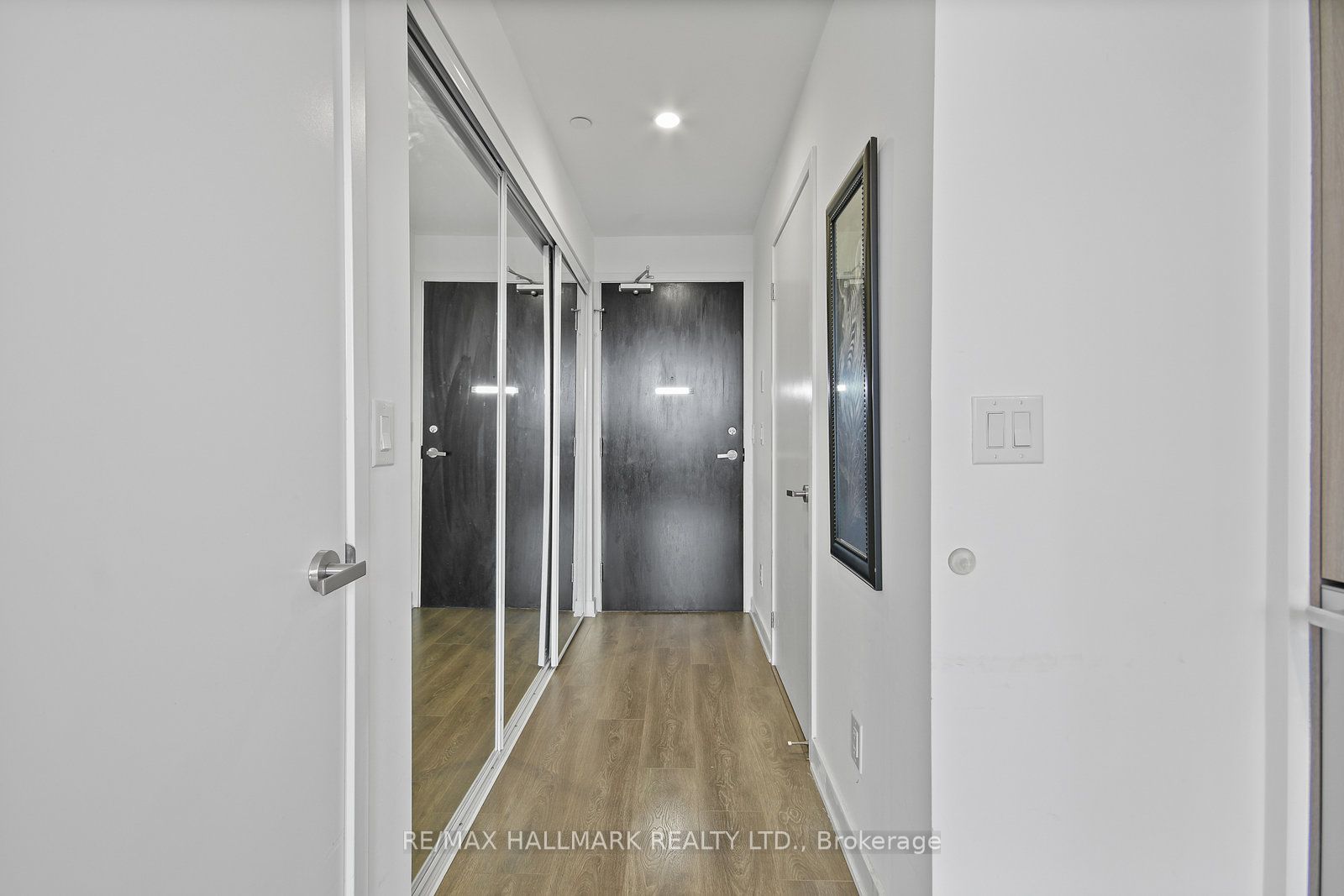 55 Regent Park Boulevard 911 Property Photo 4