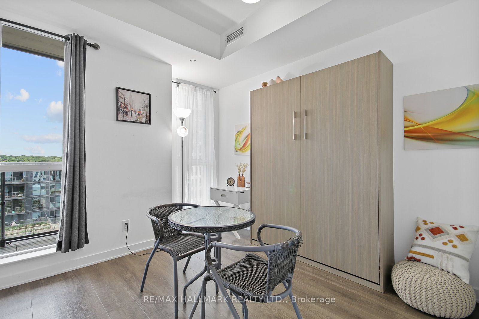 55 Regent Park Boulevard 911 Property Photo 5