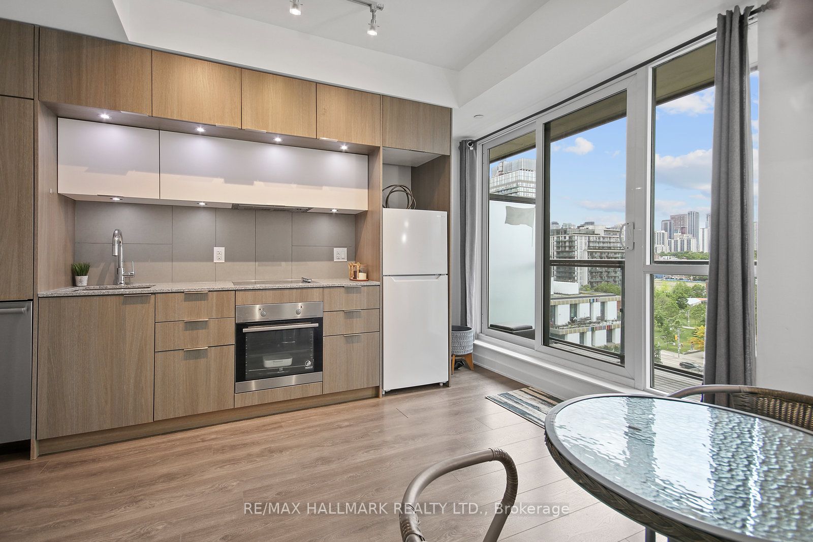 55 Regent Park Boulevard 911 Property Photo 9