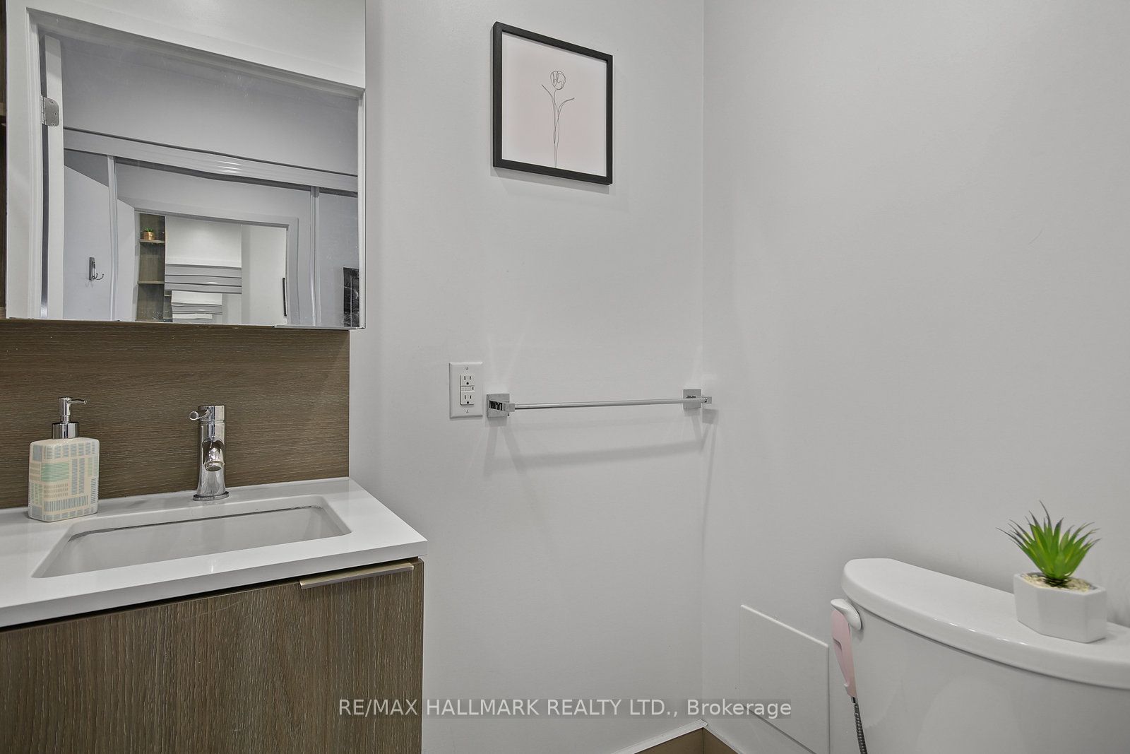 55 Regent Park Boulevard 911 Property Photo 17