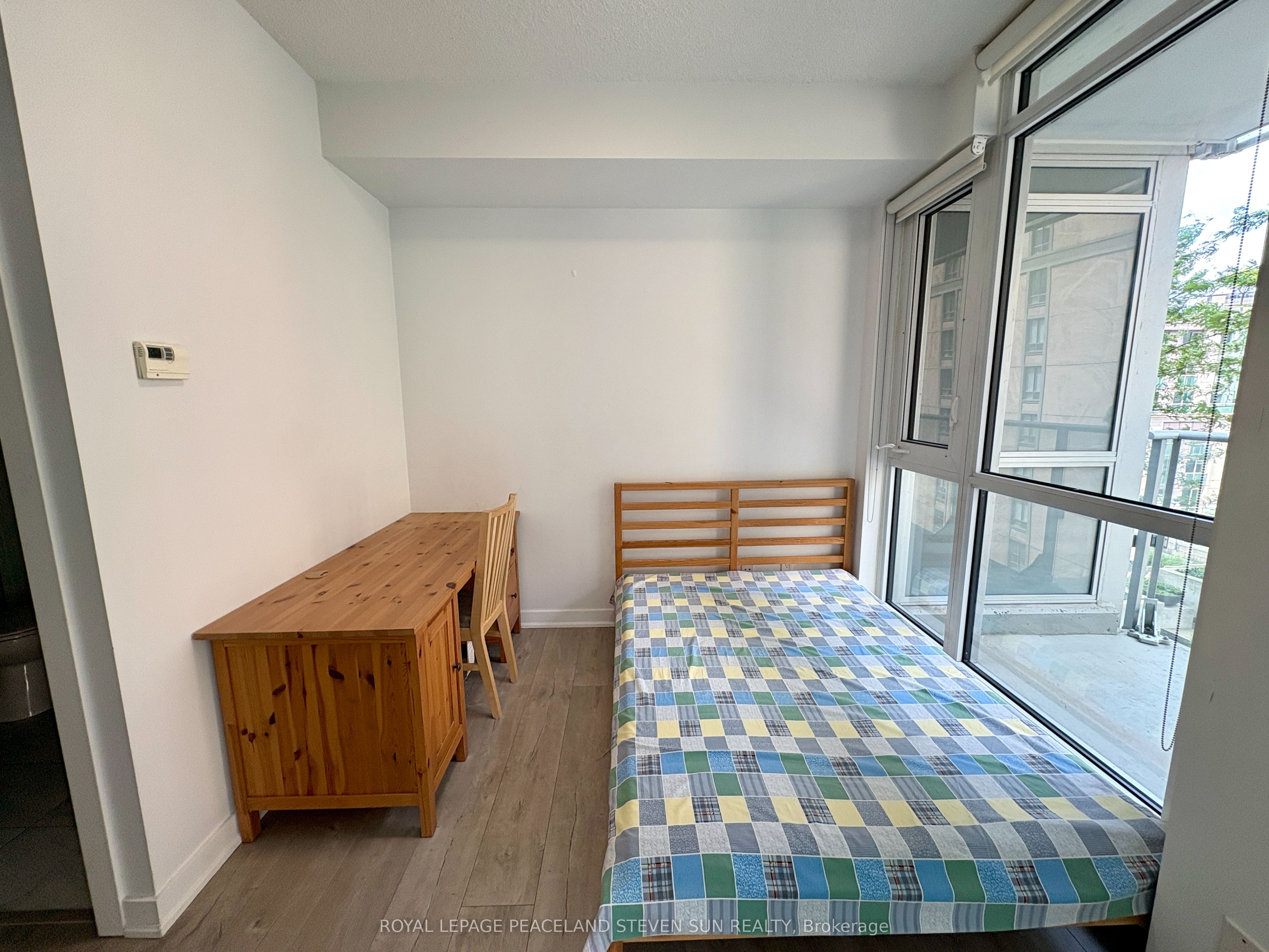 199 Richmond Street W 1004 Property Photo 14