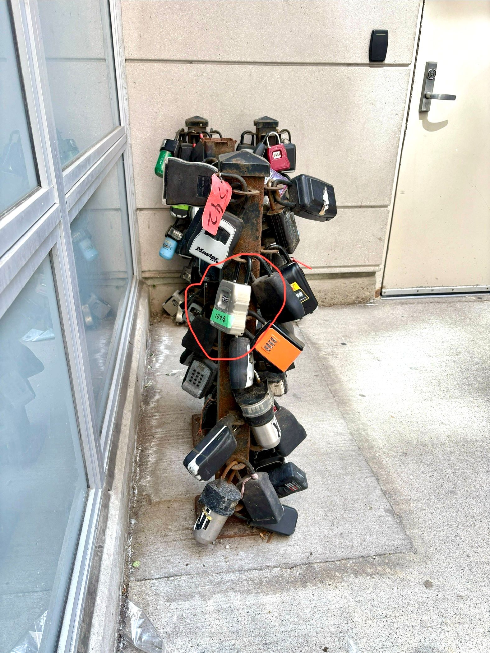 199 Richmond Street W 1004 Property Photo 34