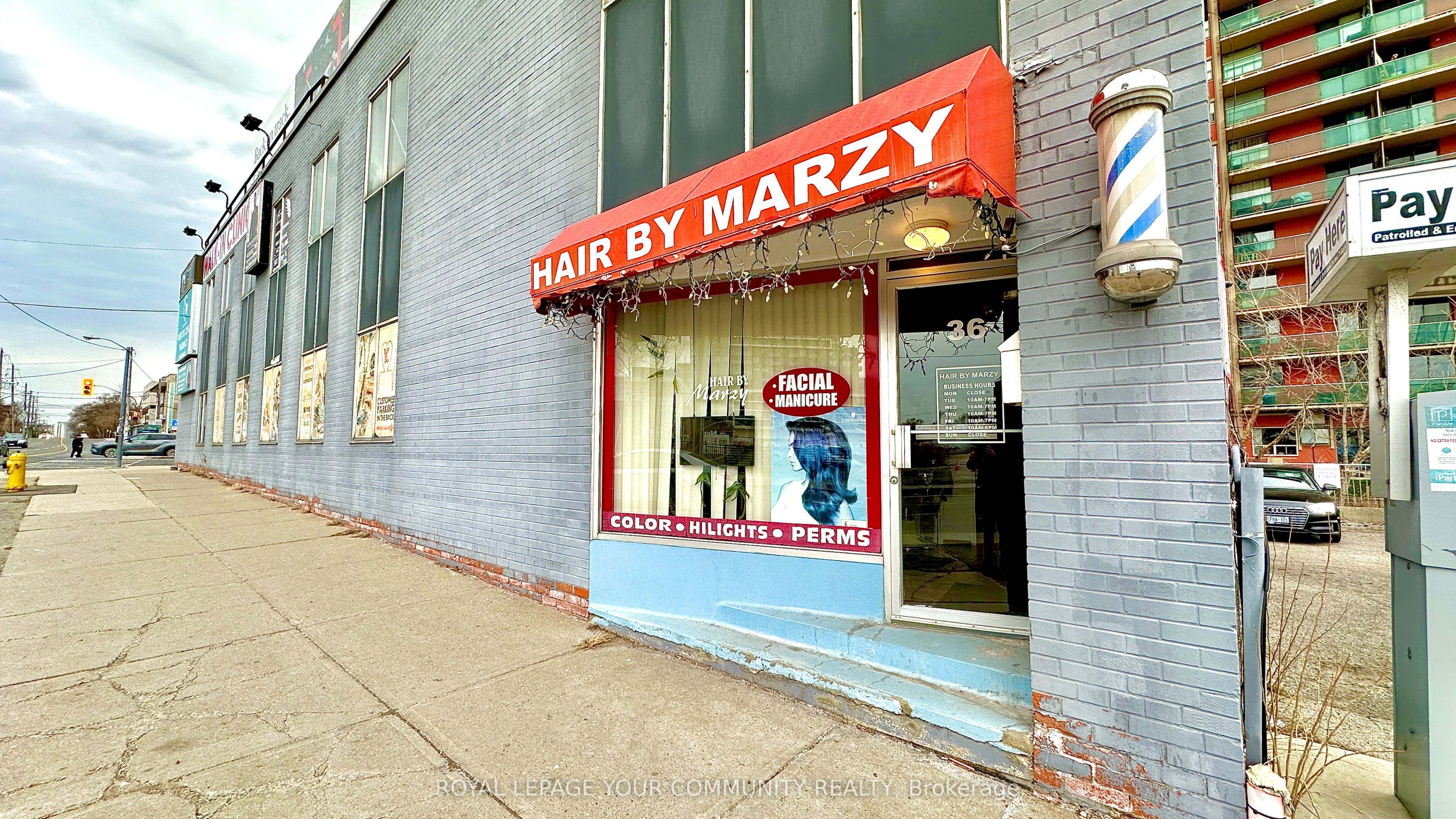 36 Cummer Avenue Property Photo 1