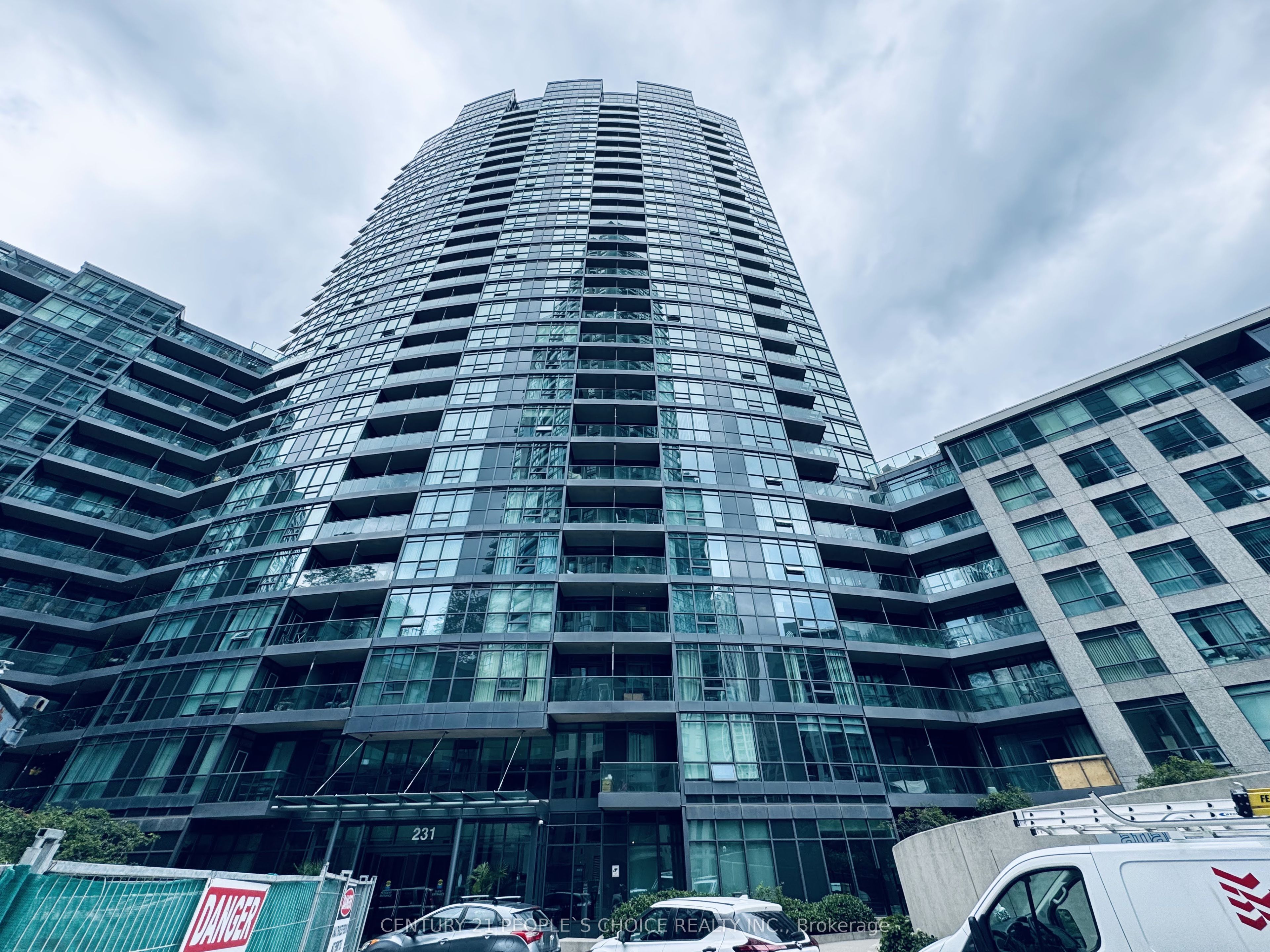 #221 - 231 Fort York Boulevard Property Photo 1