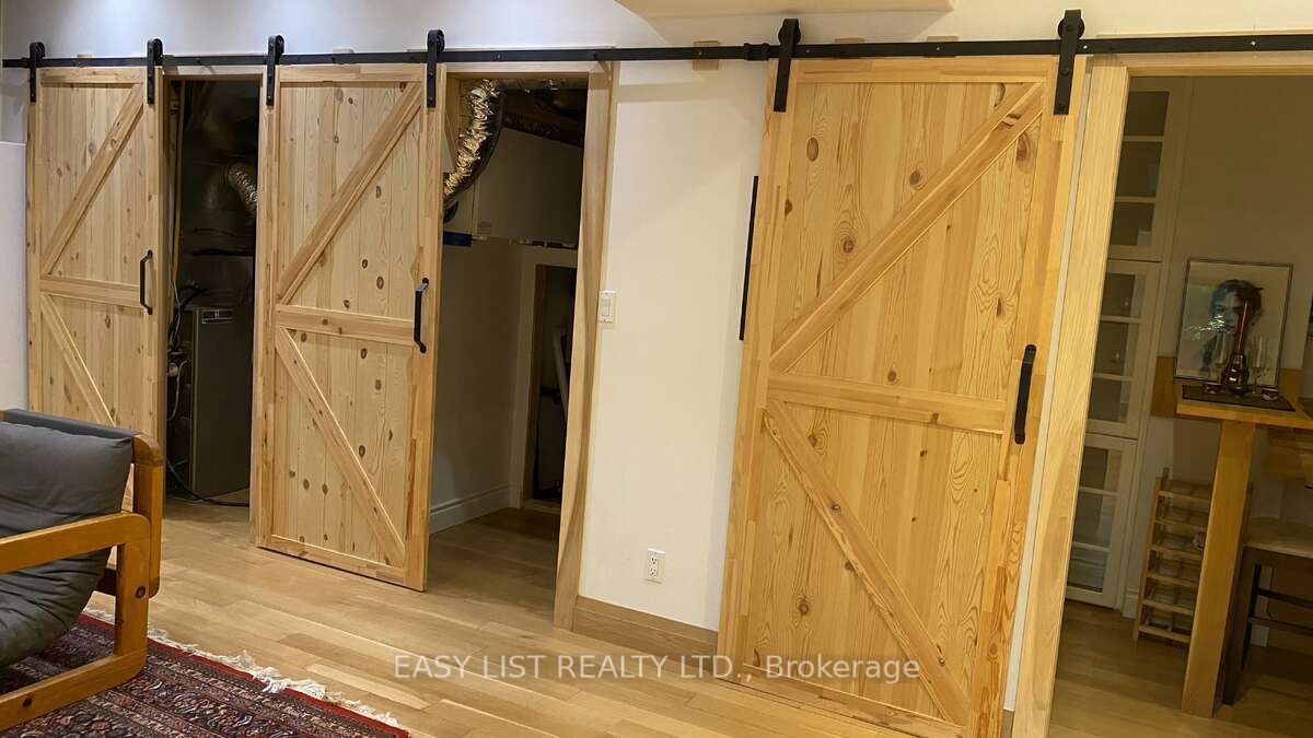 98 Burbank Drive Property Photo 48