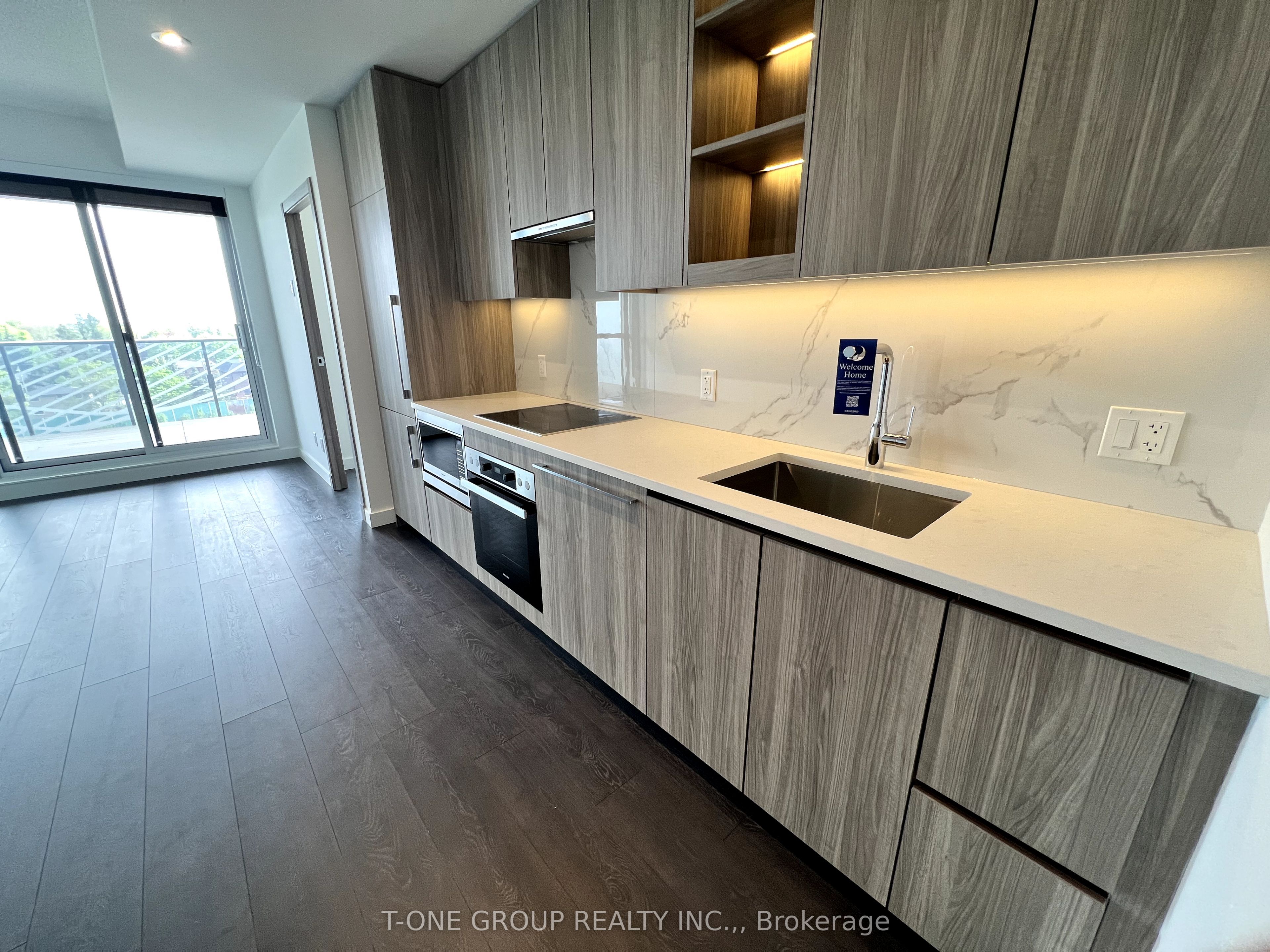 #905 - 25 Mcmahon Drive Property Photo 1