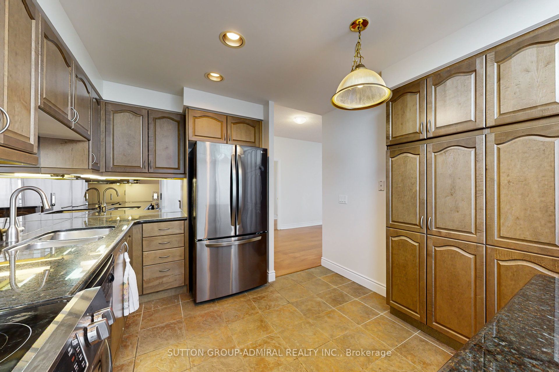 1101 Leslie Street 1502 Property Photo 19