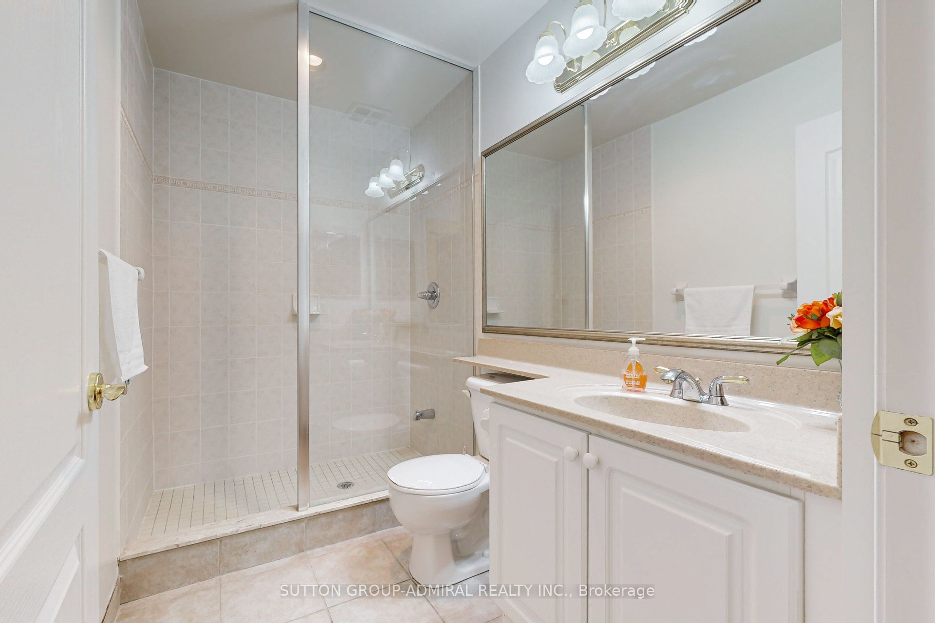 1101 Leslie Street 1502 Property Photo 22