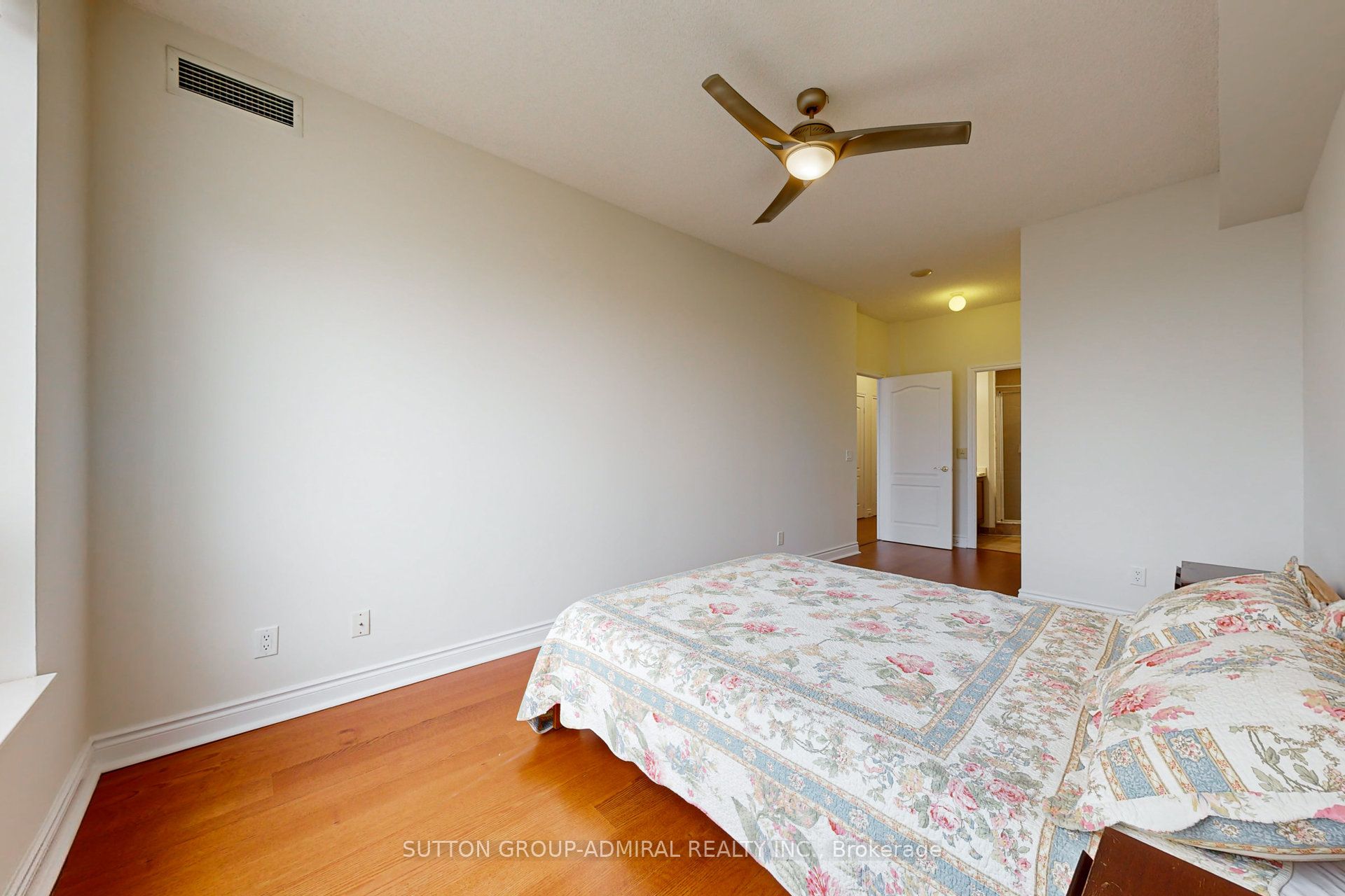 1101 Leslie Street 1502 Property Photo 25