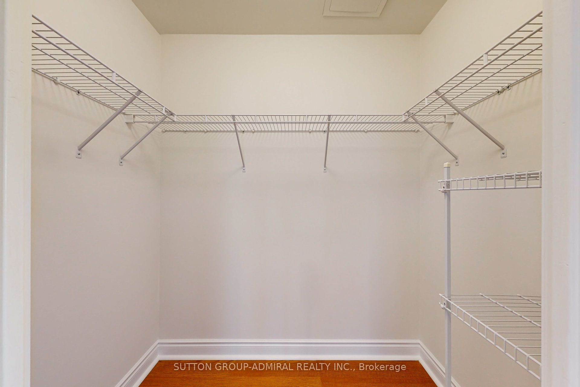 1101 Leslie Street 1502 Property Photo 26