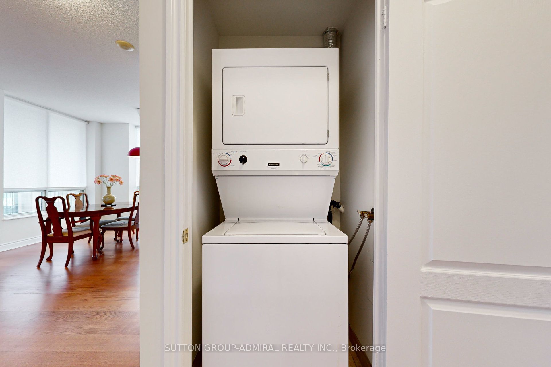 1101 Leslie Street 1502 Property Photo 29