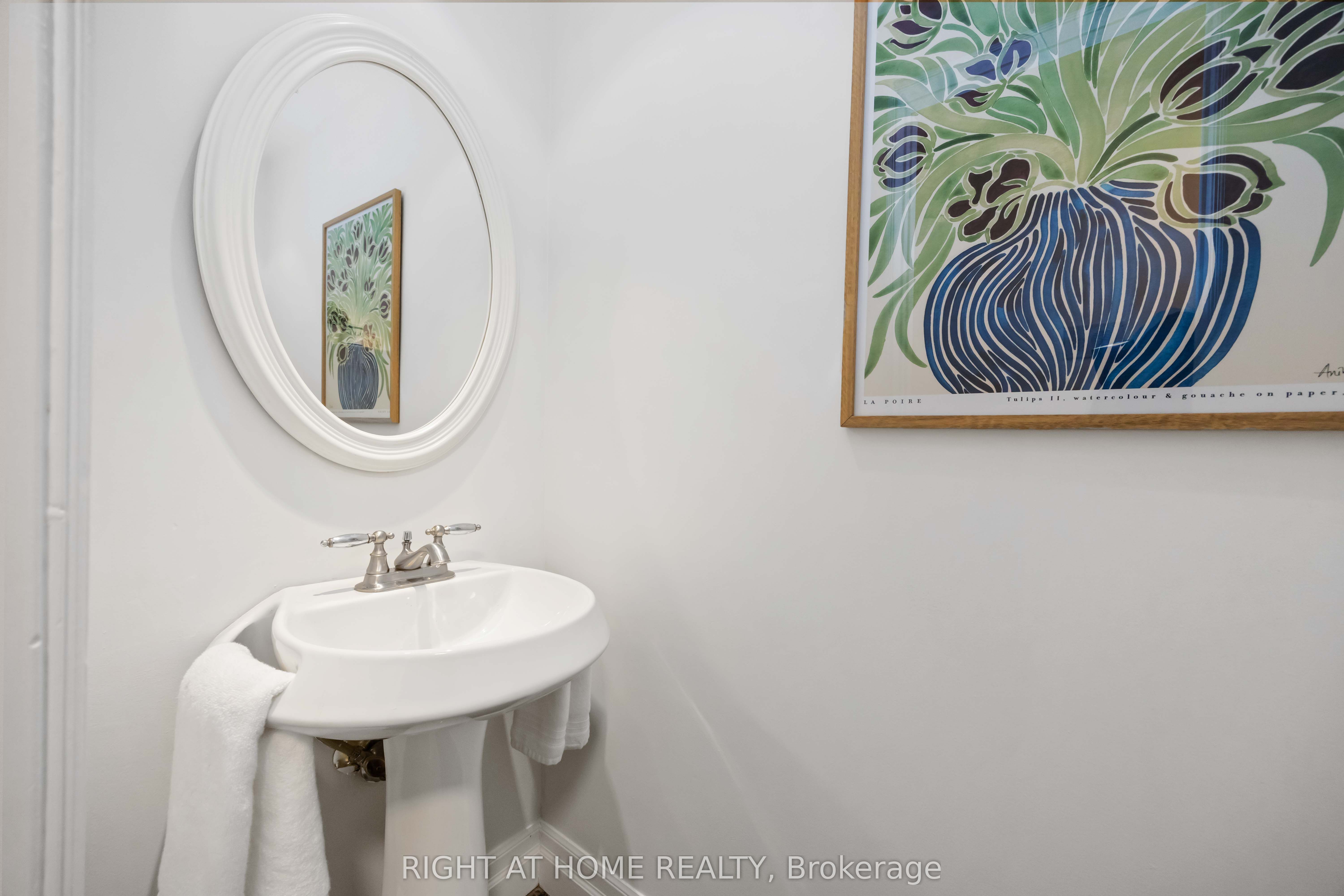 #202 - 110 Hepbourne Street Property Photo 10