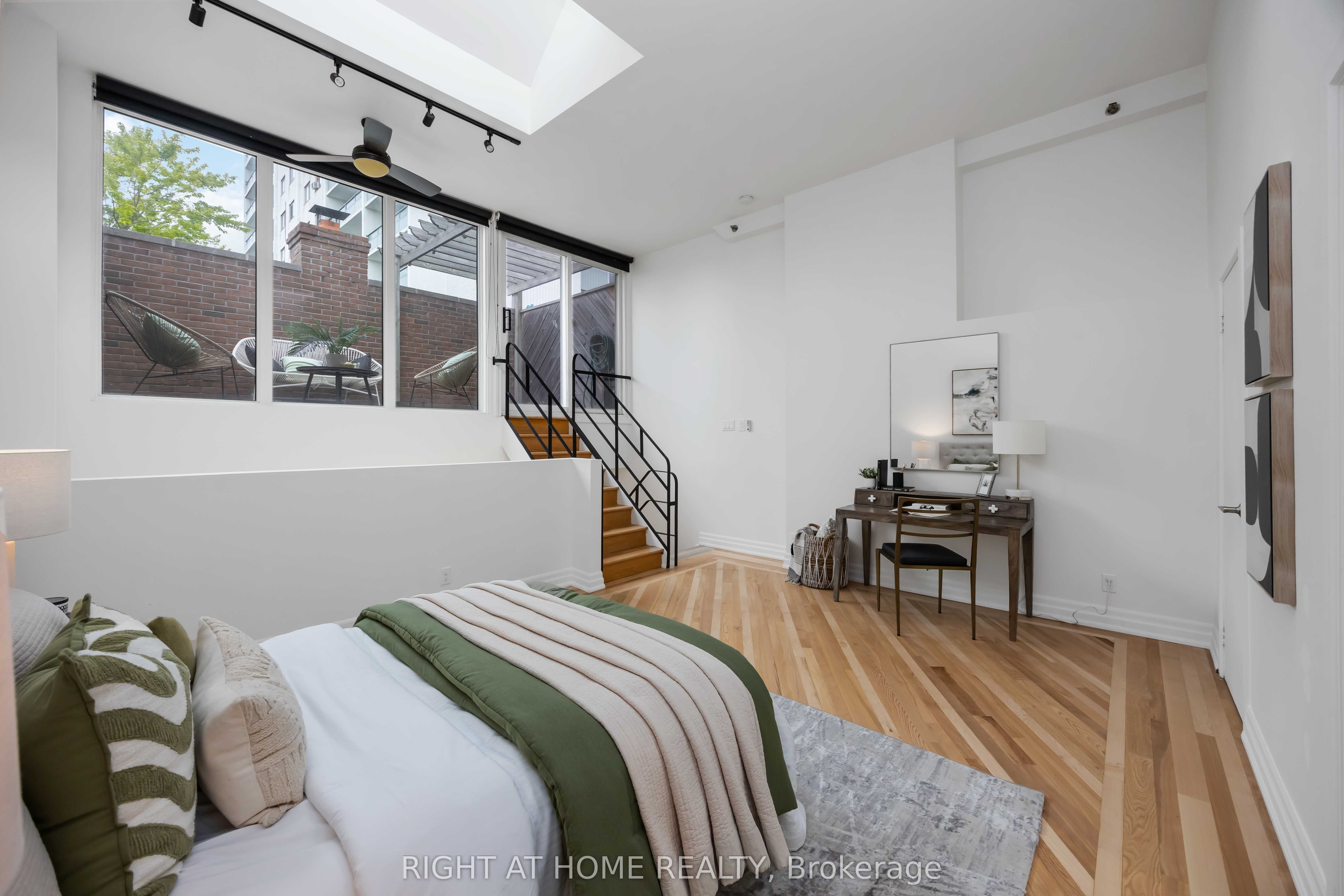 #202 - 110 Hepbourne Street Property Photo 15