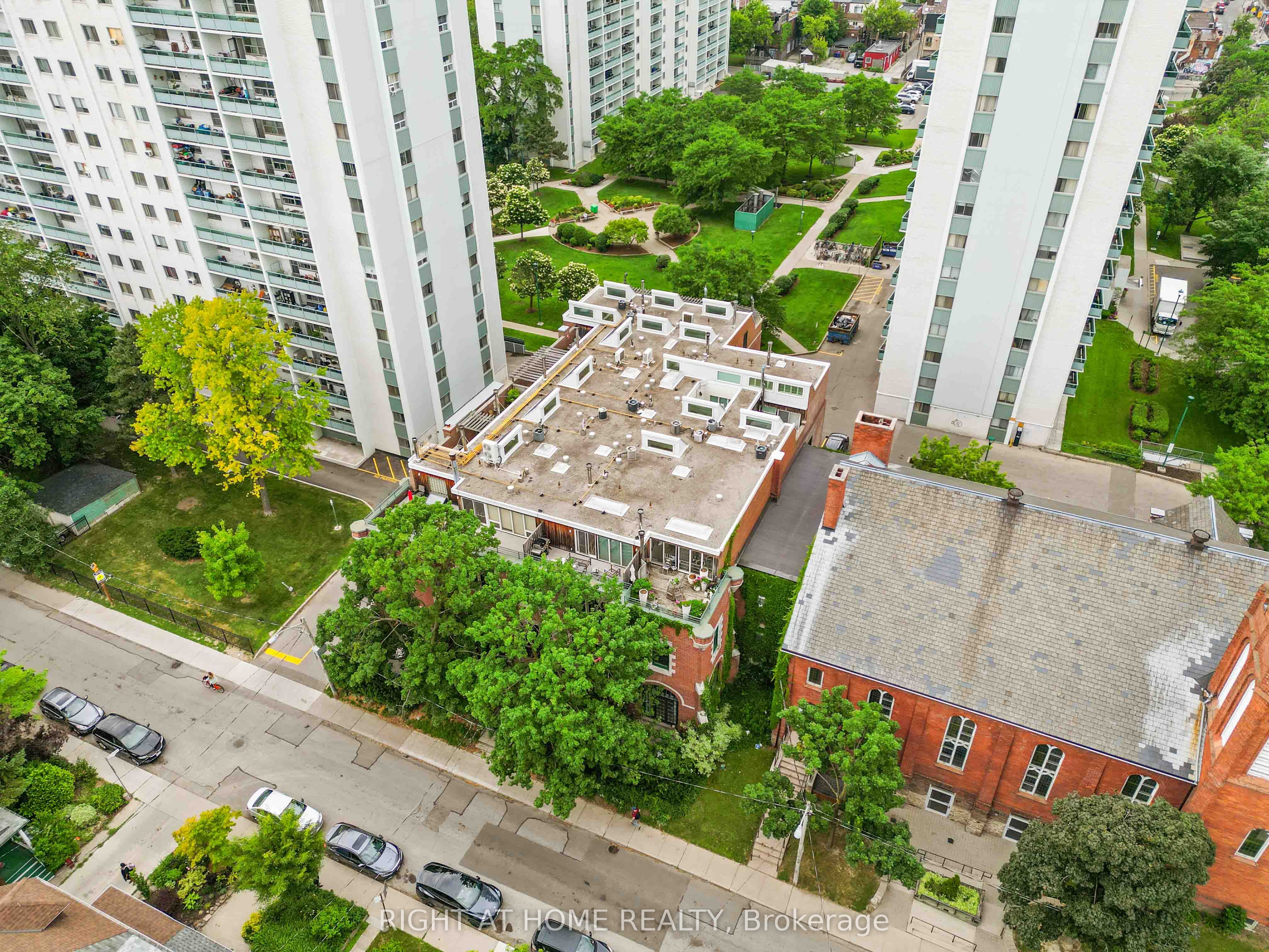 #202 - 110 Hepbourne Street Property Photo 21