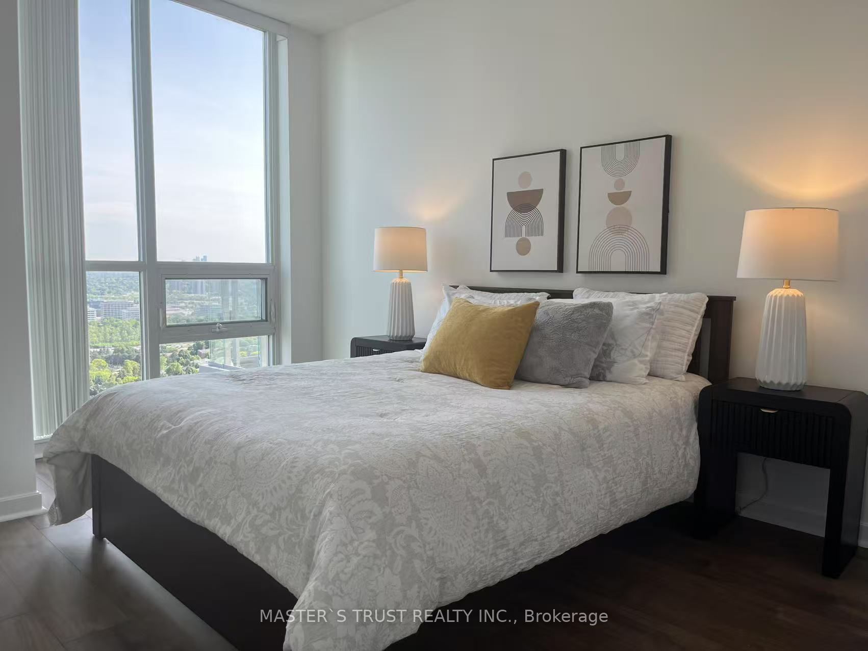 62 Forest Manor Road 2503 Property Photo 2