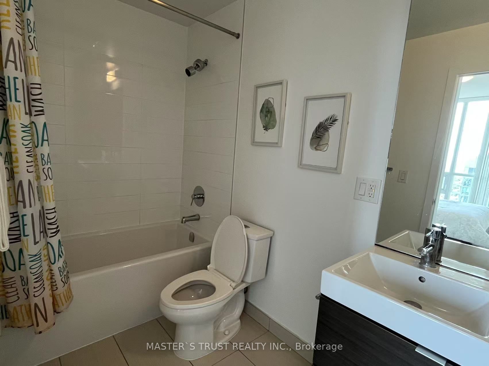 62 Forest Manor Road 2503 Property Photo 4