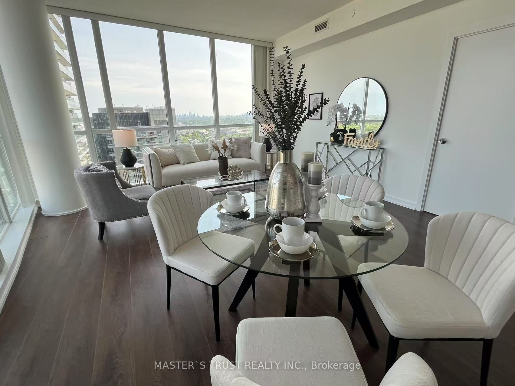 62 Forest Manor Road 2503 Property Photo 8