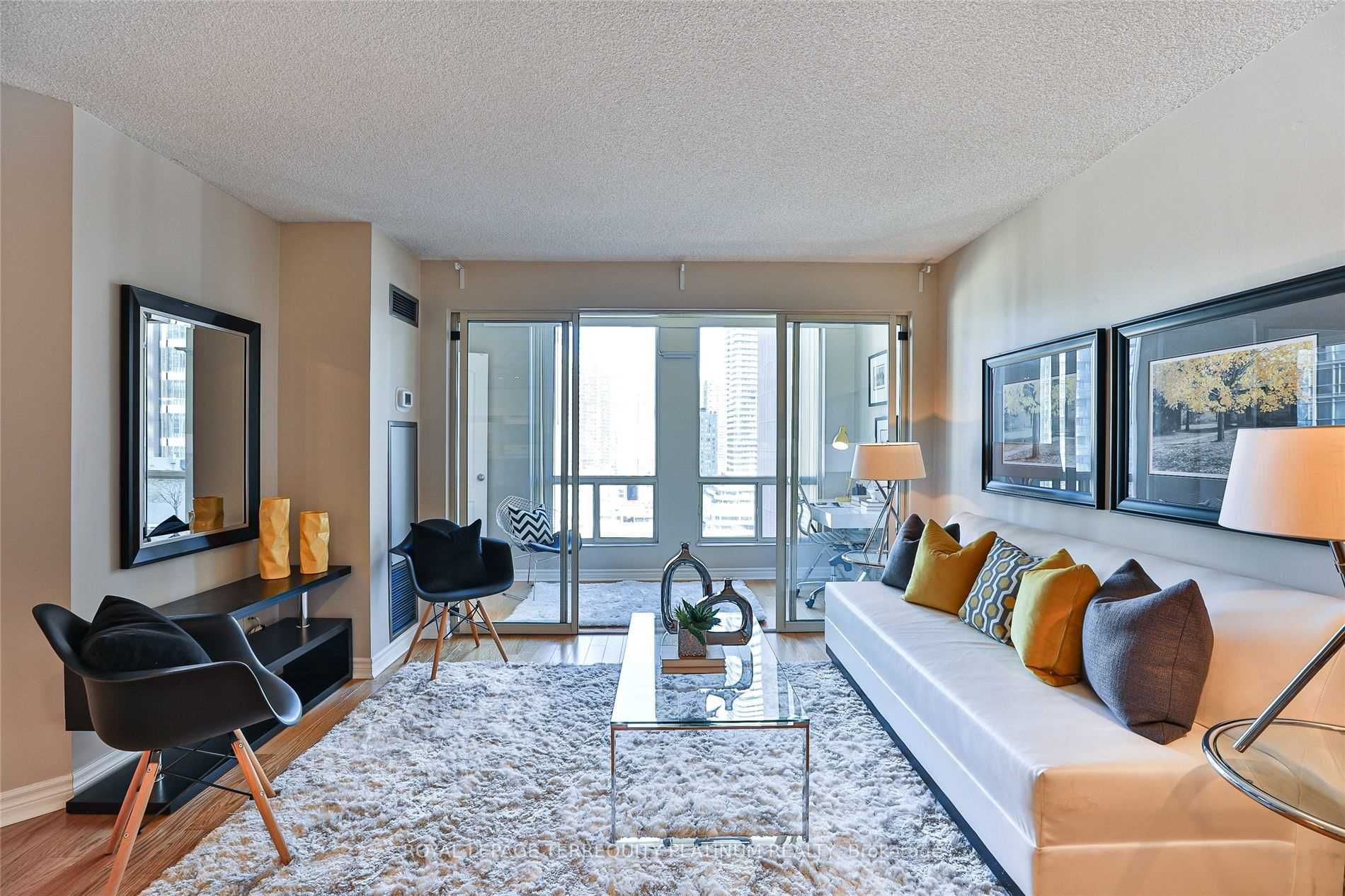 #1801 - 25 Grenville Street Property Photo 1