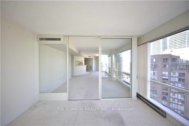 1001 Bay Street 2904 Property Photo 9