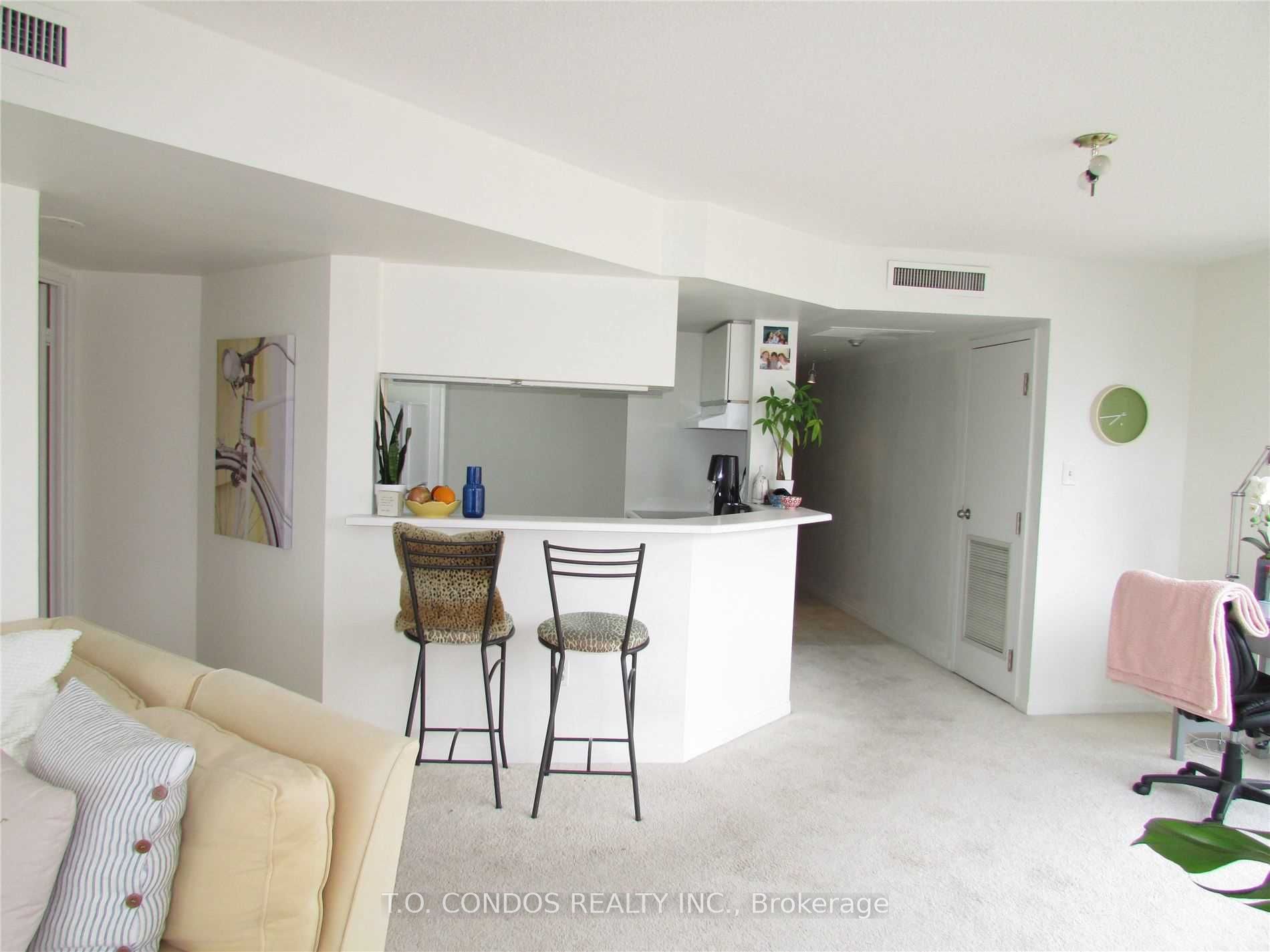 1001 Bay Street 2904 Property Photo 13