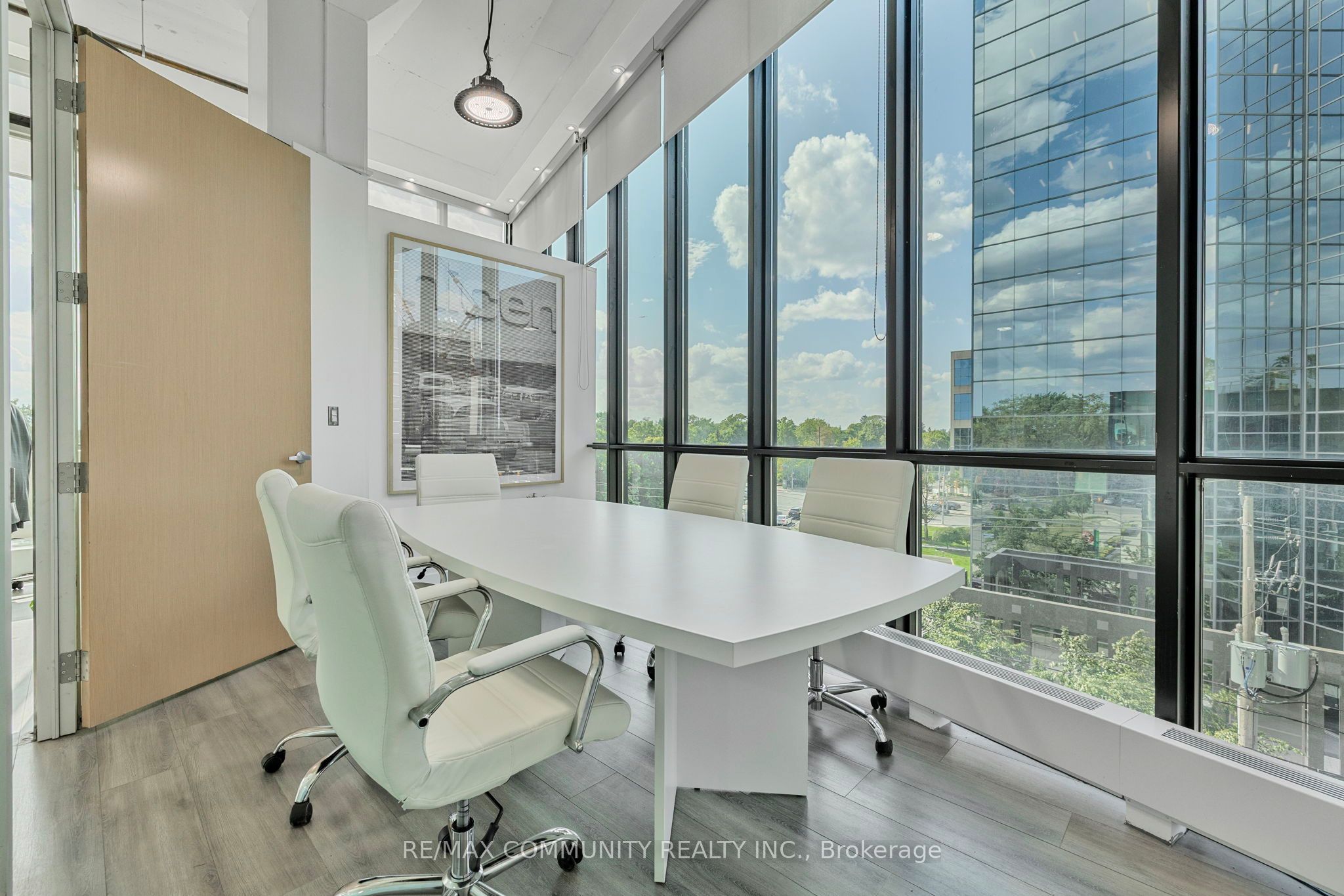 4750 Yonge Street 310 Property Photo 10