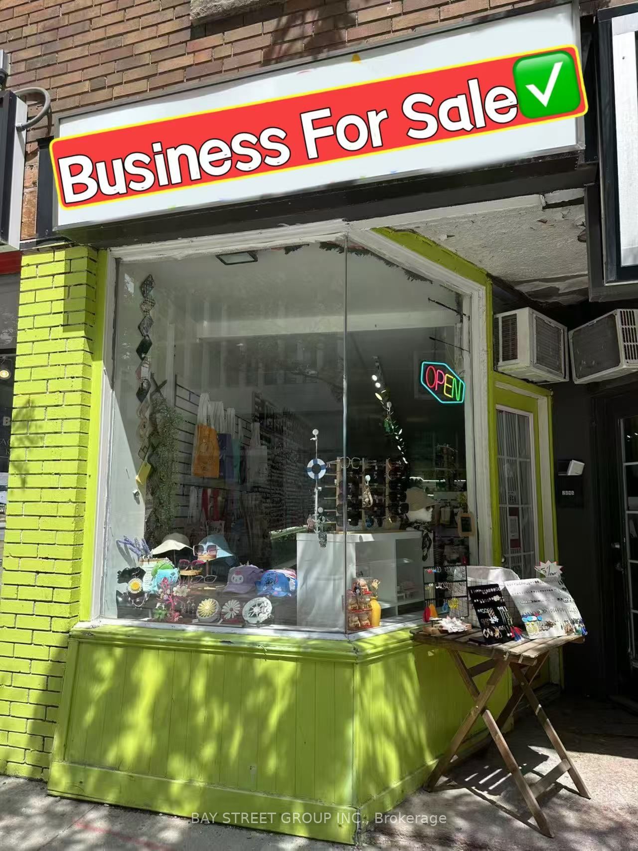 2095.5 Yonge Street Property Photo 1