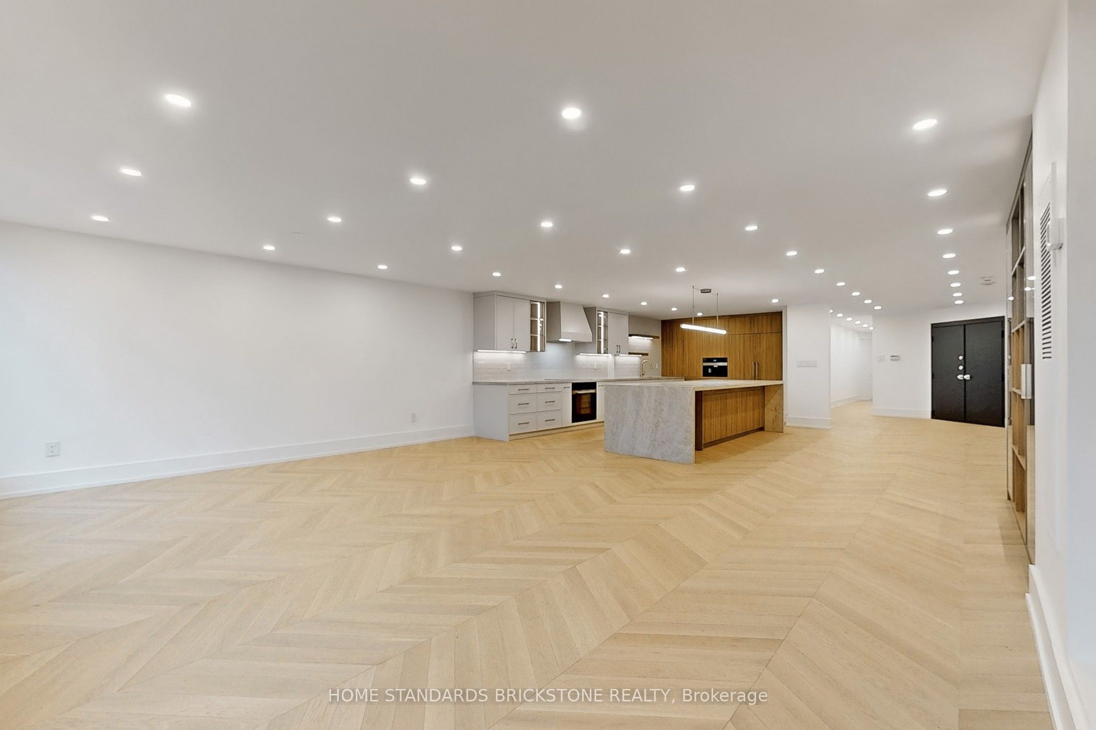 110 Bloor Street W 1009 Property Photo 4