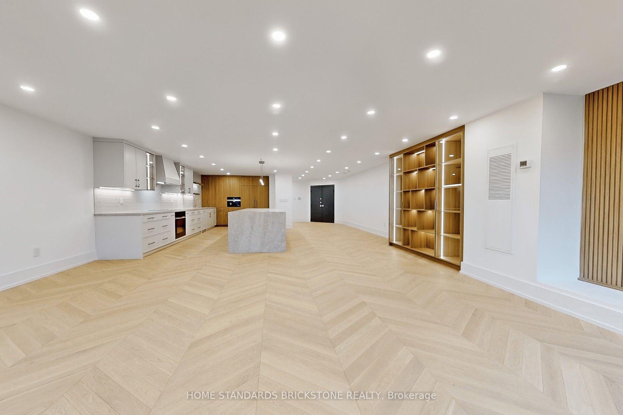 110 Bloor Street W 1009 Property Photo 5