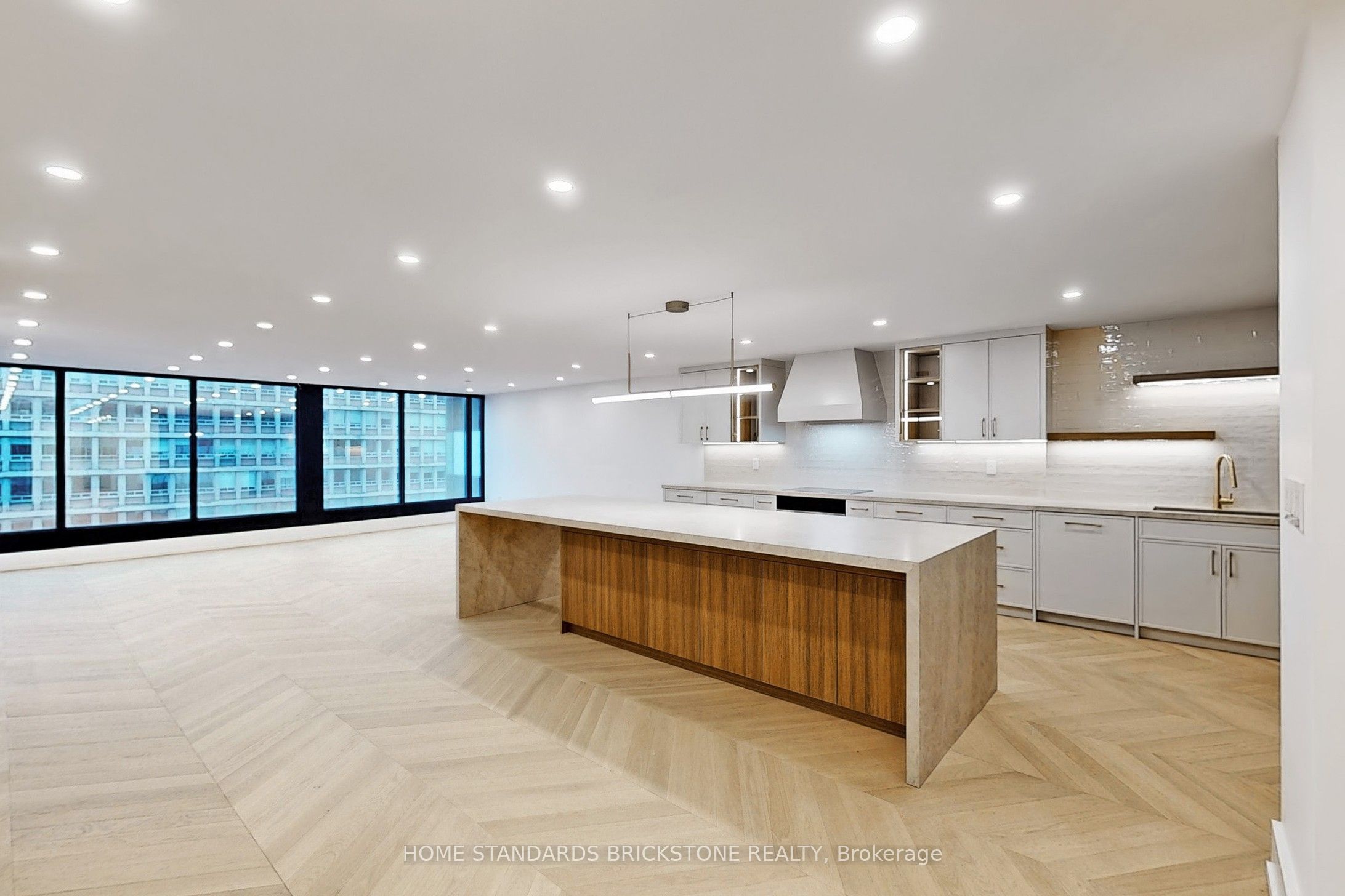 110 Bloor Street W 1009 Property Photo 8
