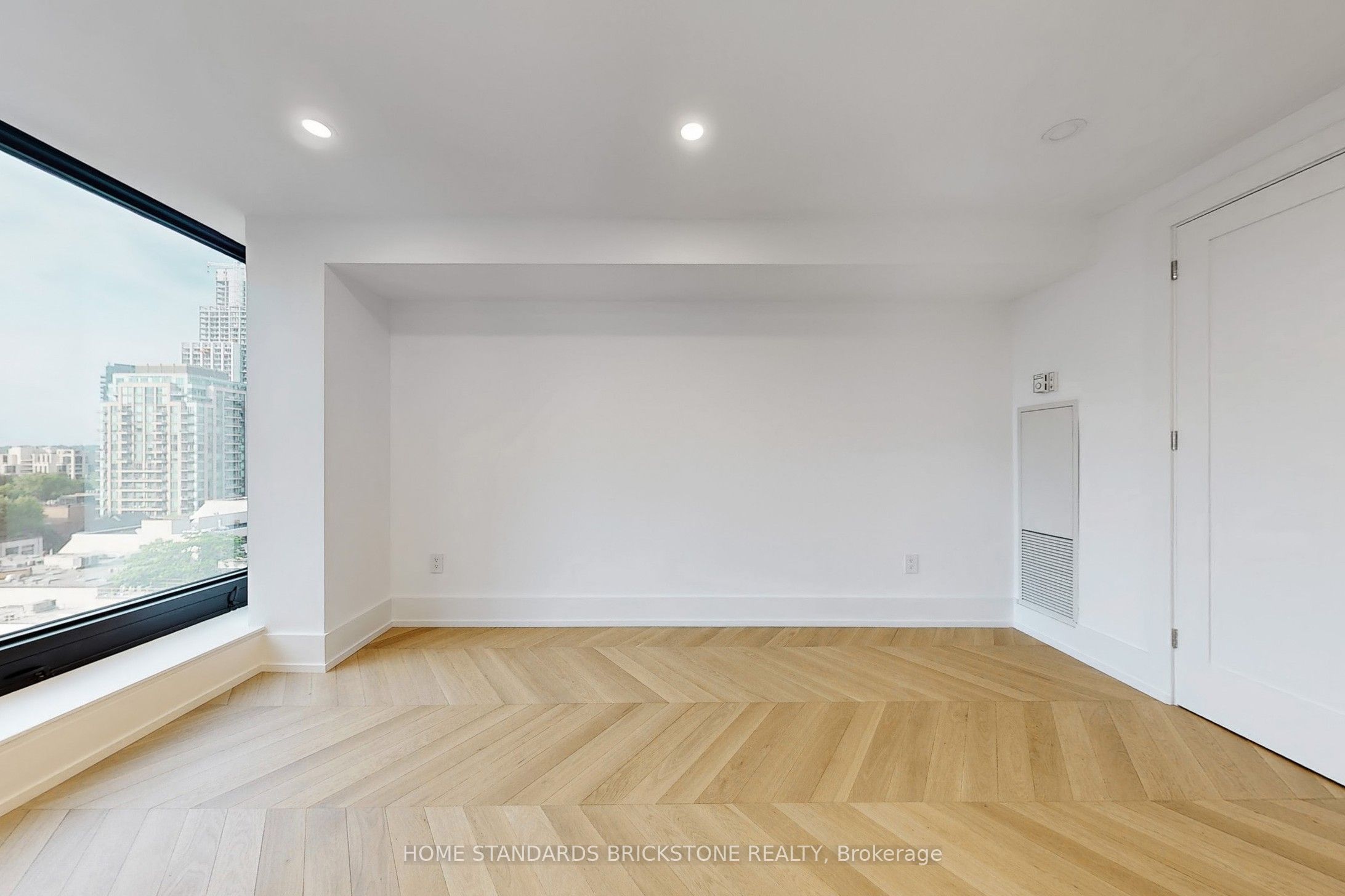 110 Bloor Street W 1009 Property Photo 29