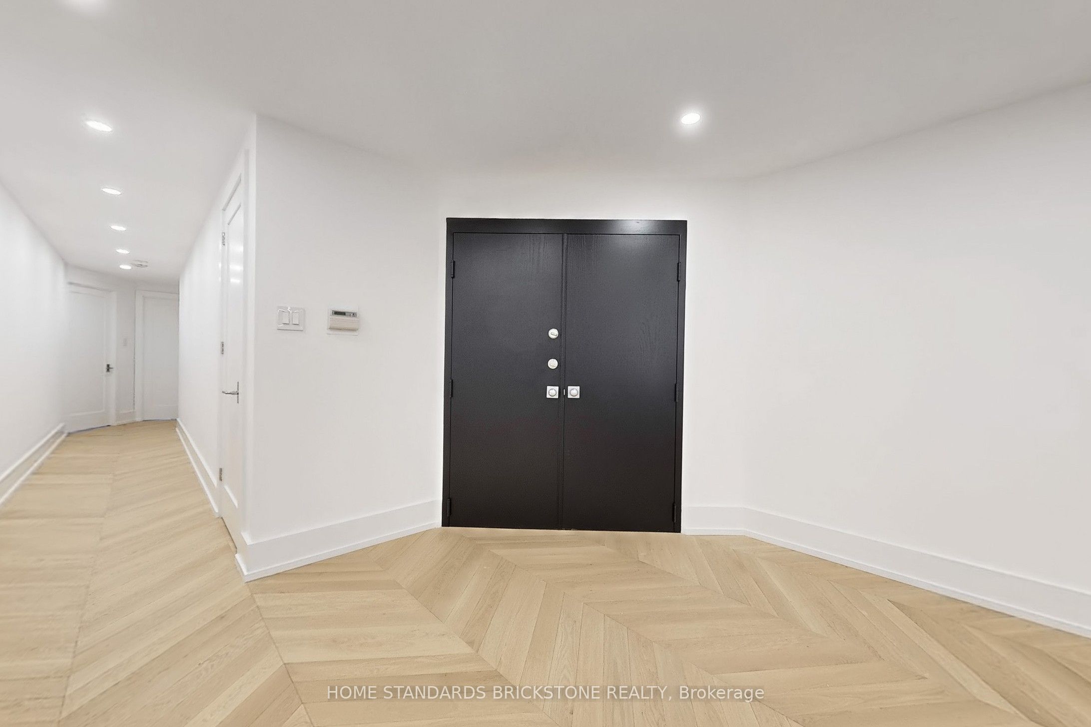 110 Bloor Street W 1009 Property Photo 34