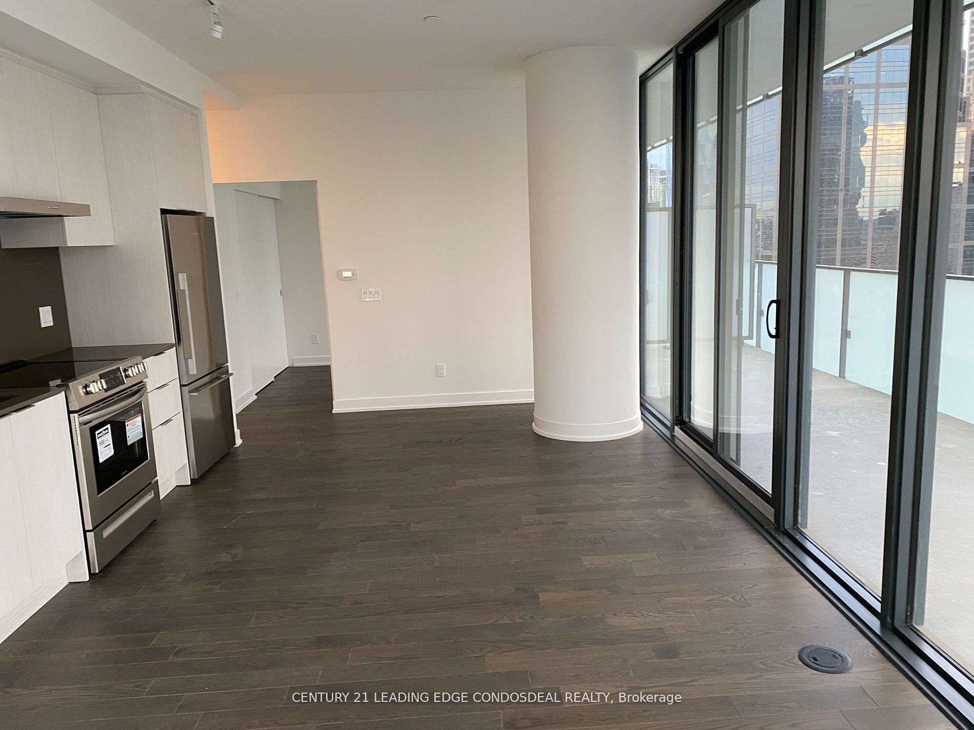 25 Richmond Street E 2511 Property Photo 2
