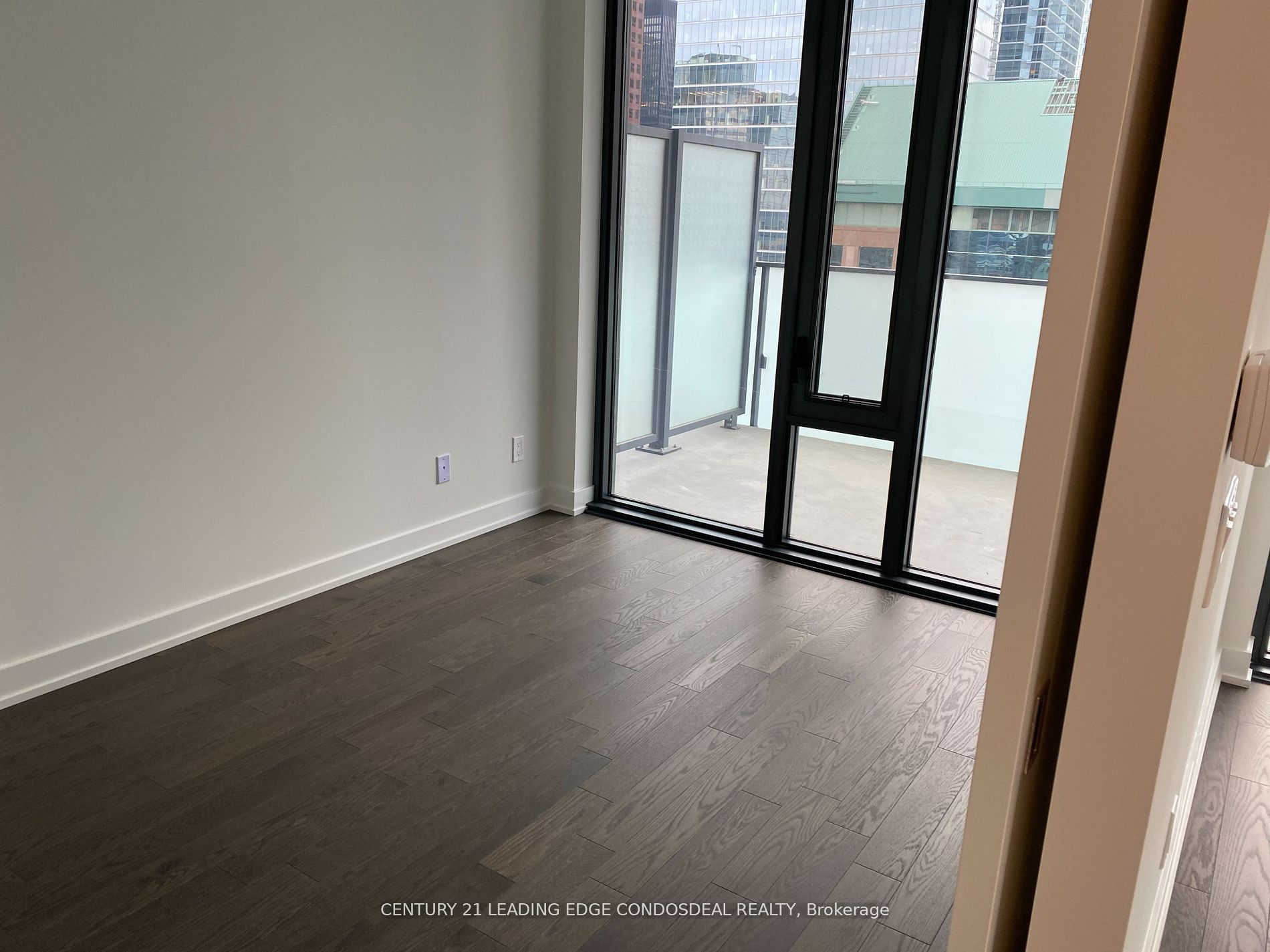 25 Richmond Street E 2511 Property Photo 8