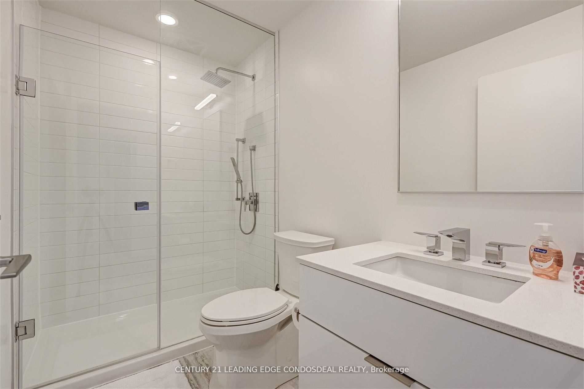 25 Richmond Street E 2511 Property Photo 11