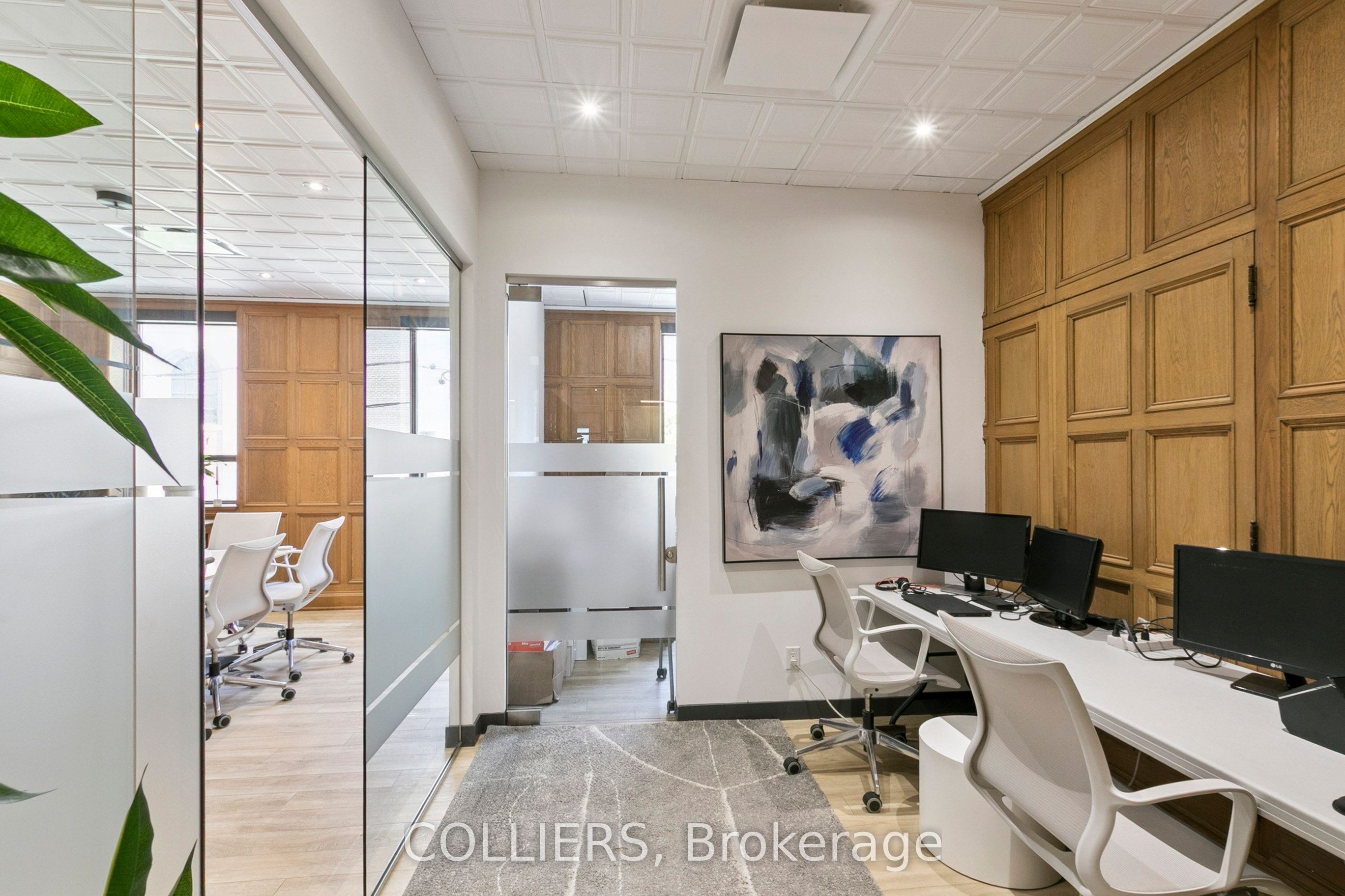287 Macpherson Avenue 202 Property Photo 6