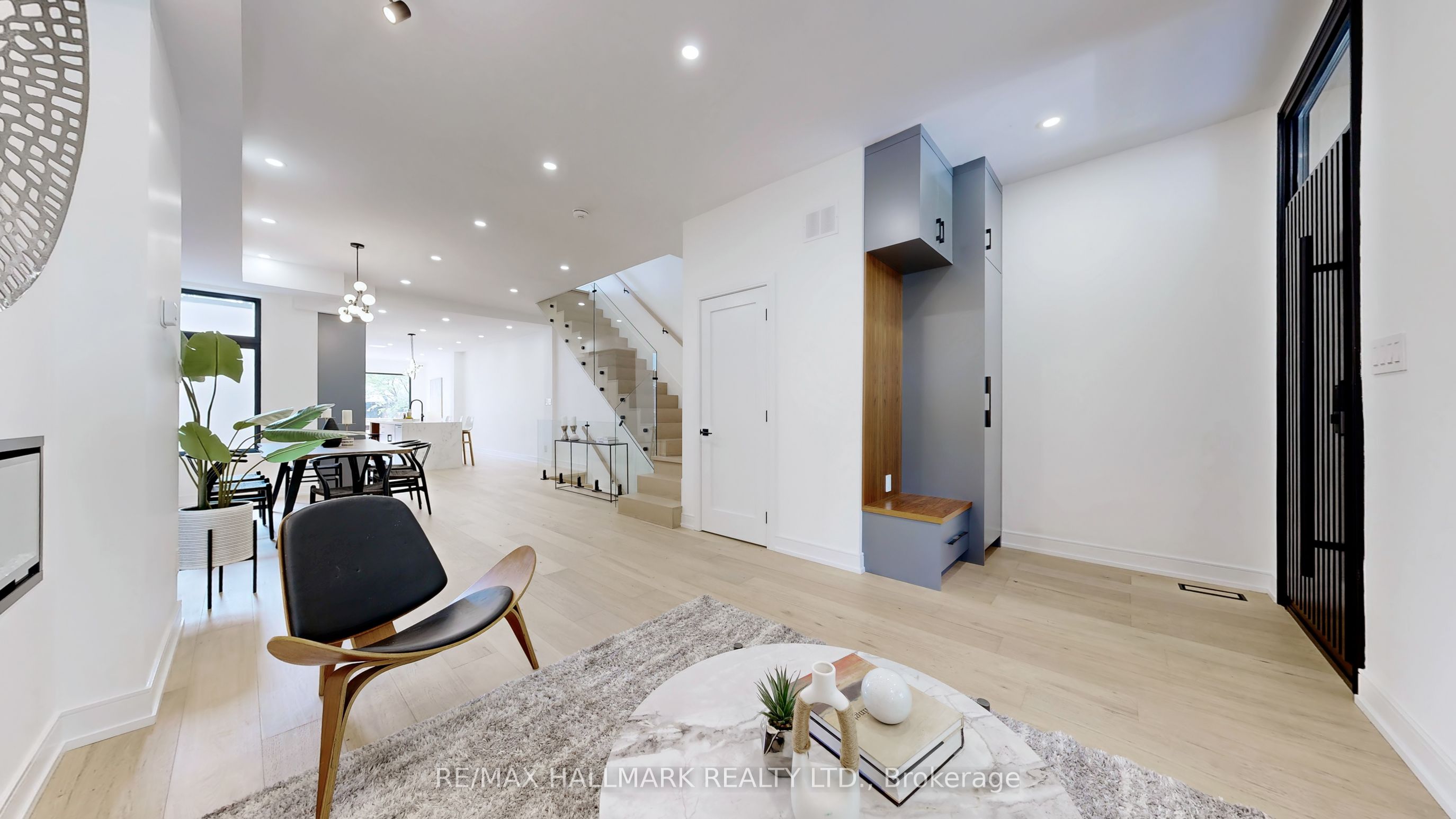 122 Crawford Street Property Photo 4