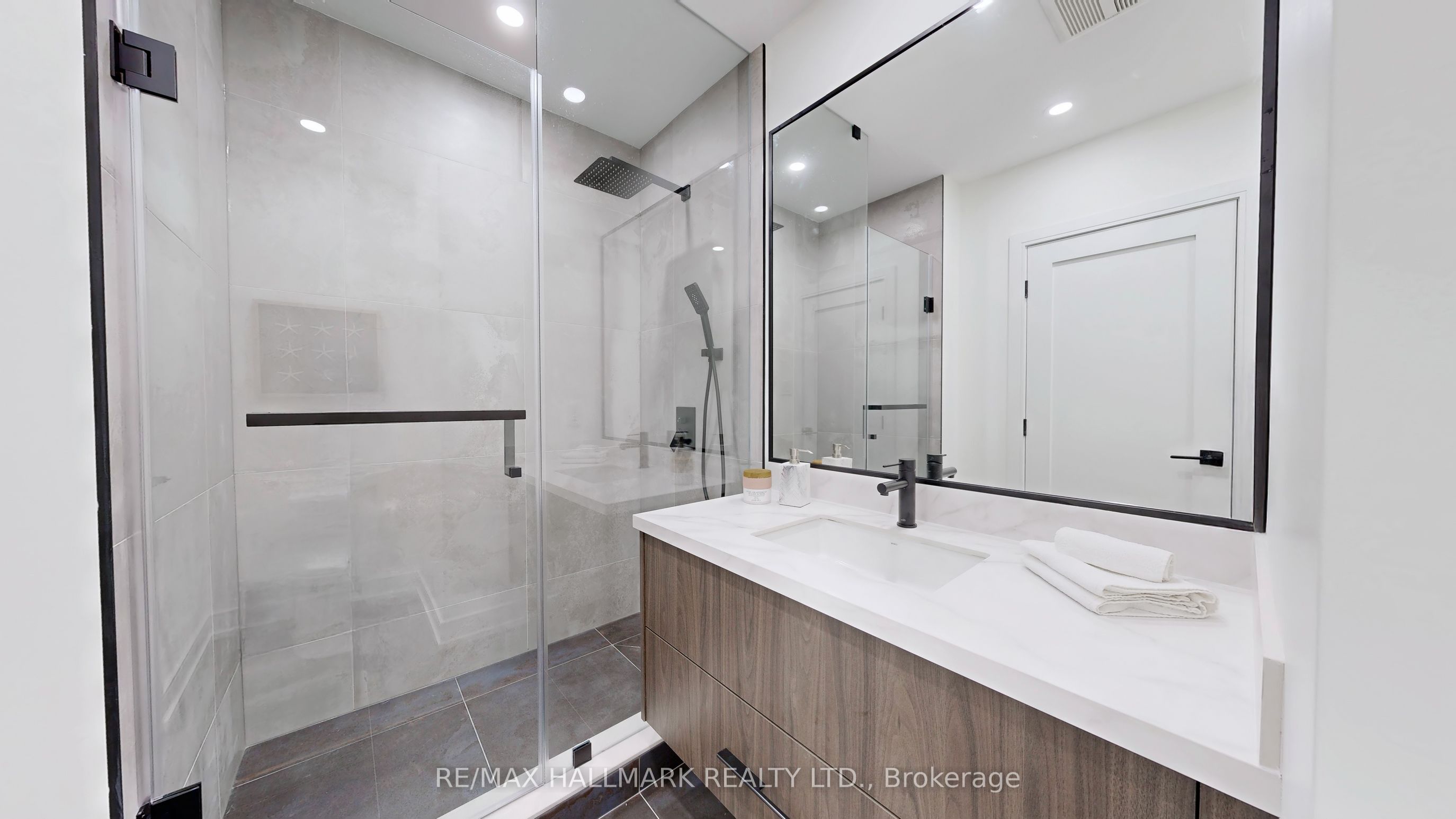 122 Crawford Street Property Photo 17