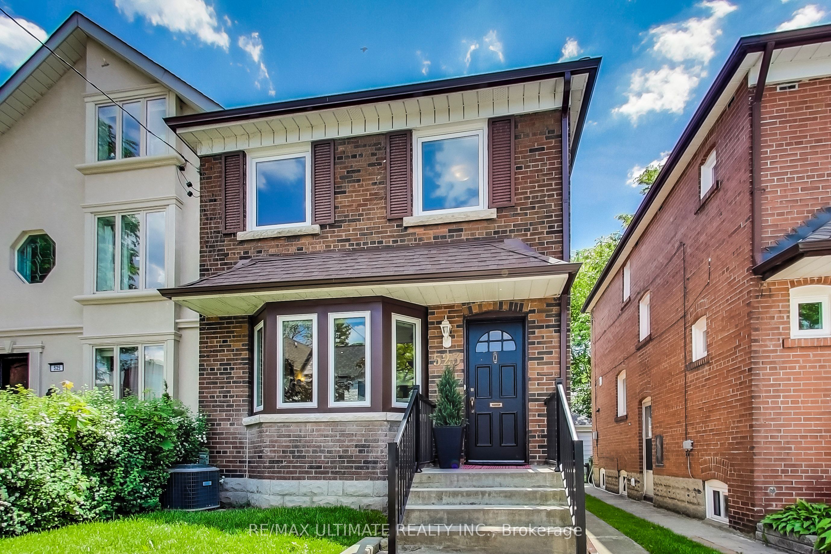 523 Soudan Avenue Property Photo 1