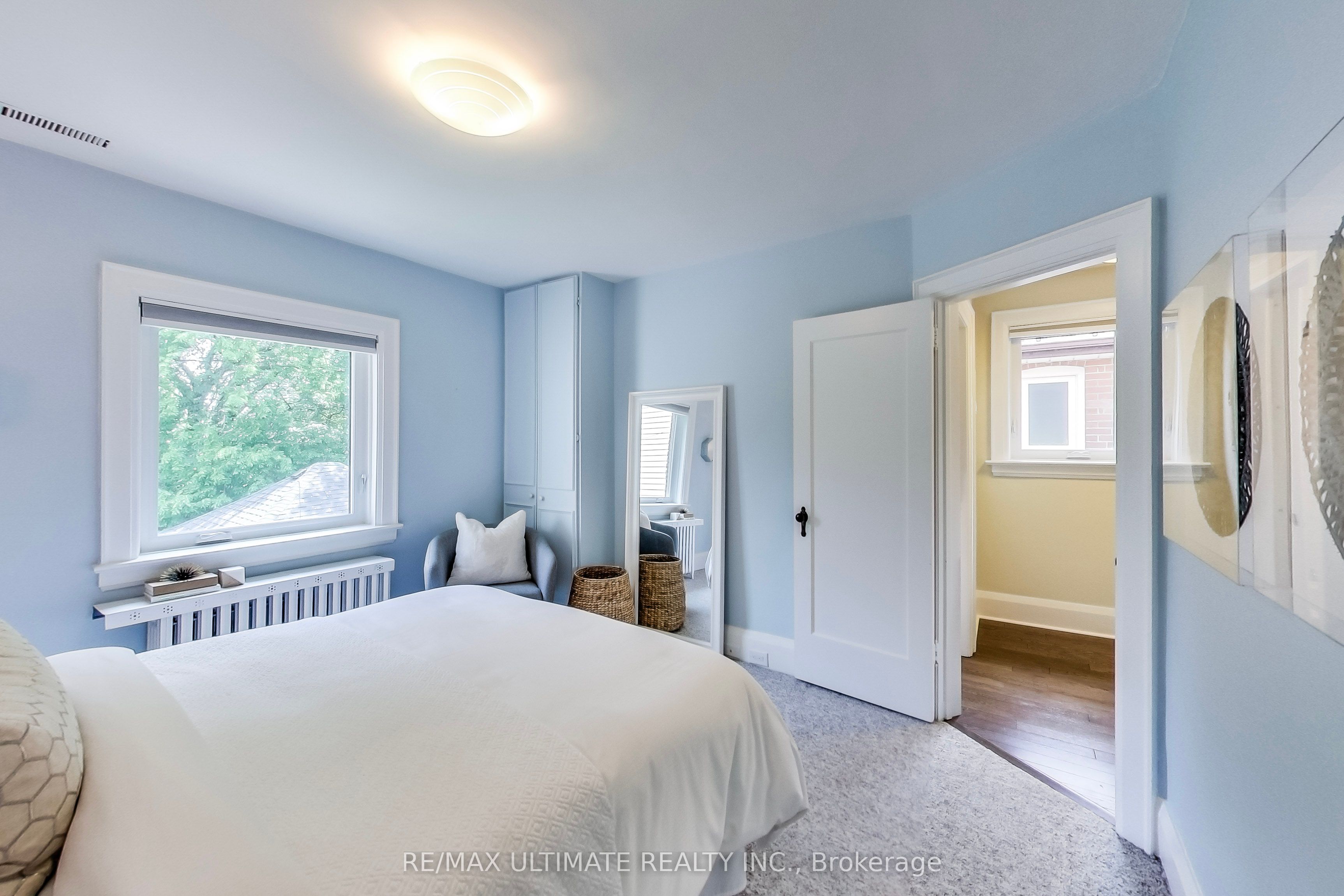 523 Soudan Avenue Property Photo 15