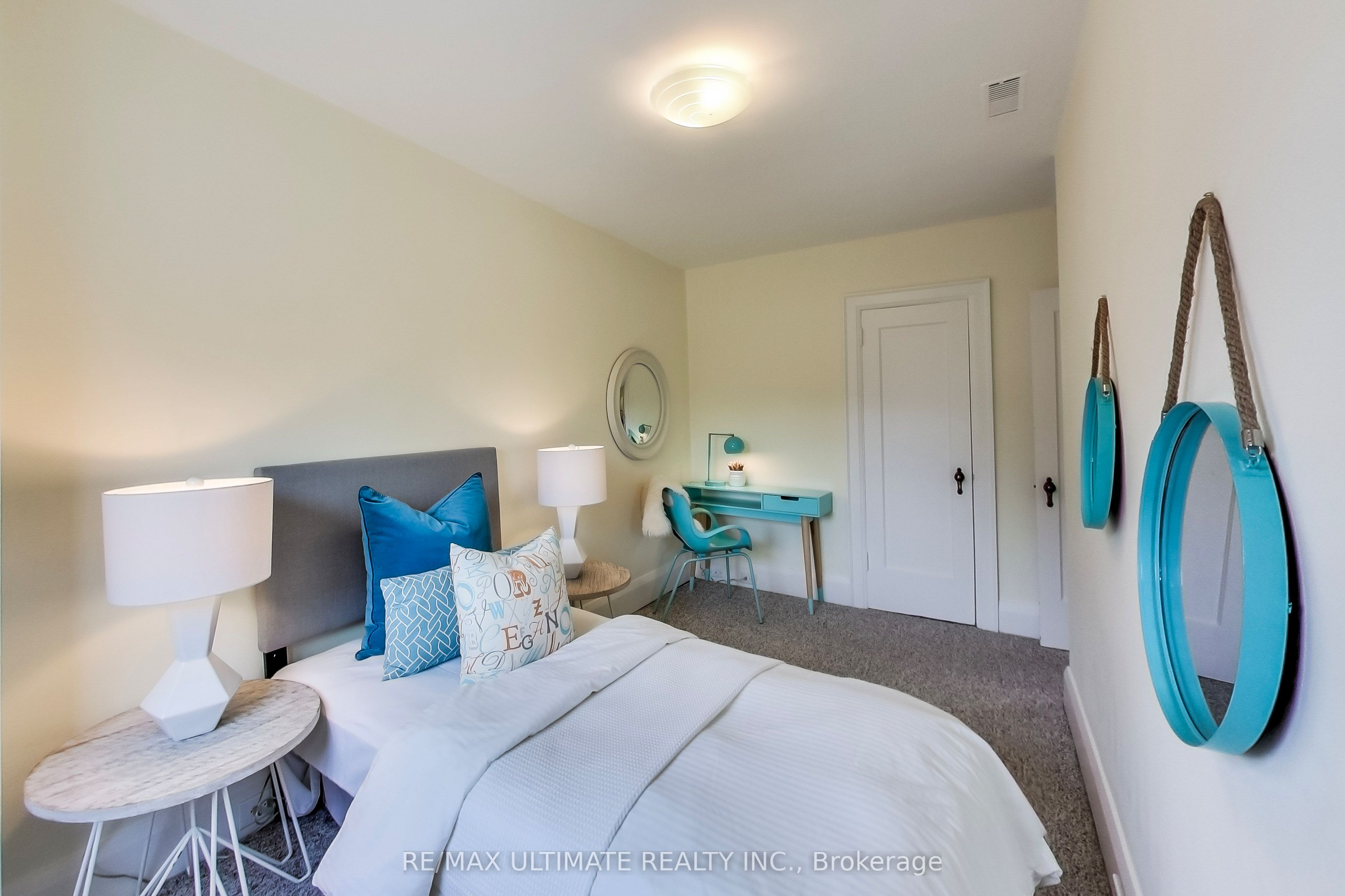 523 Soudan Avenue Property Photo 19